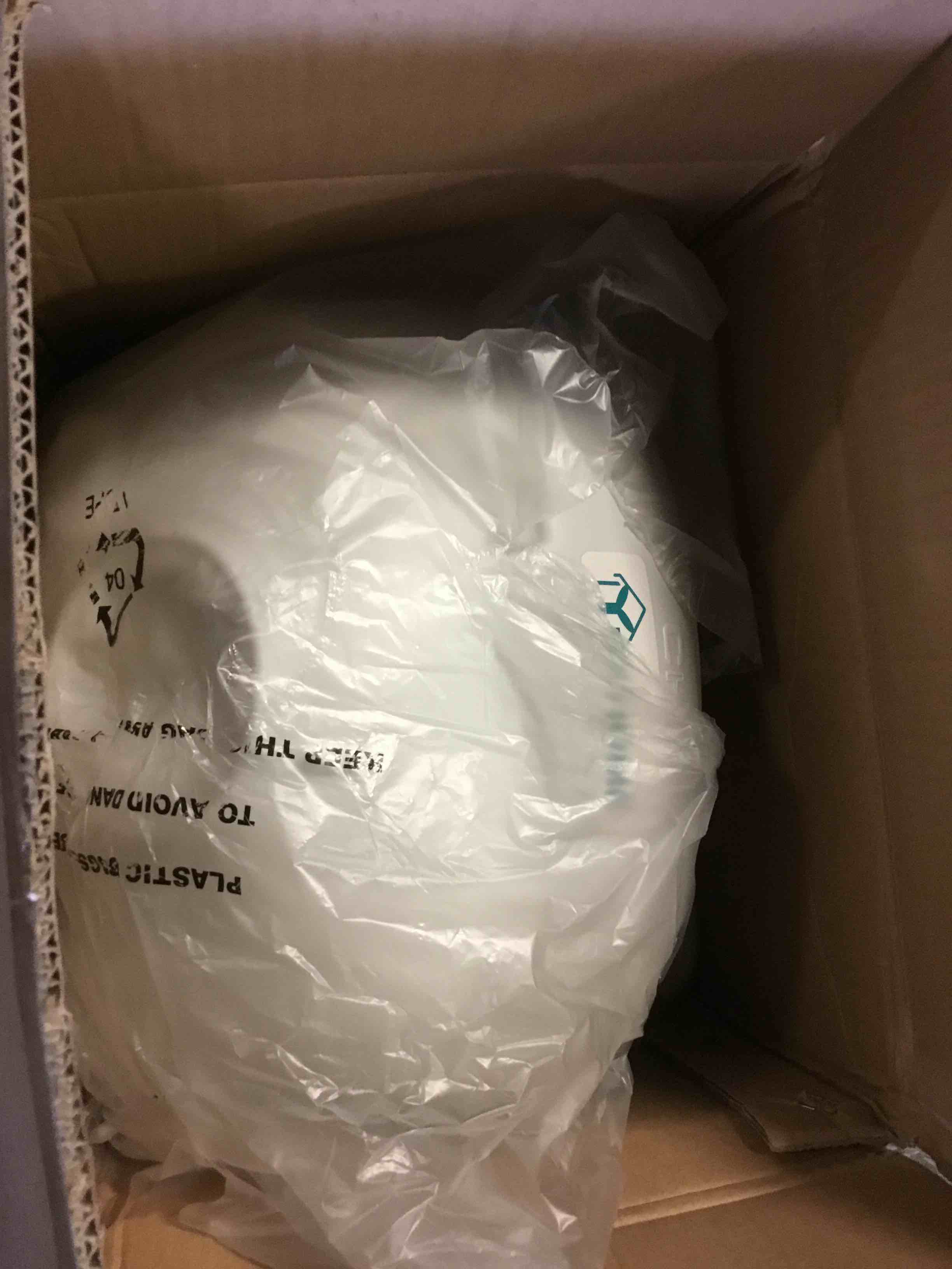 https://s3.amazonaws.com/lotting-images-prod/bidfta/RED5666551_1696352543269.jpeg