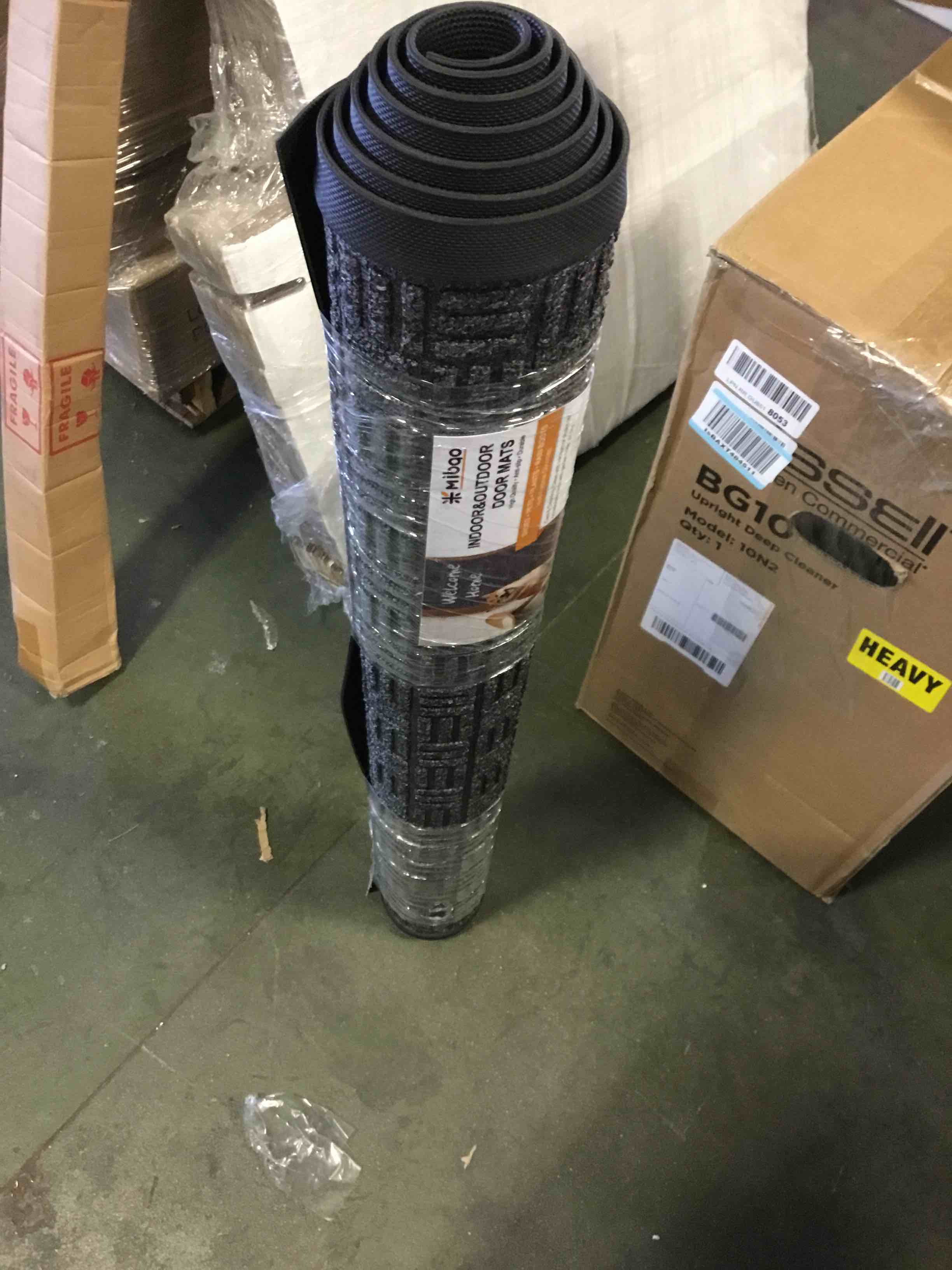 https://s3.amazonaws.com/lotting-images-prod/bidfta/RED5667260_1696960609850.jpeg