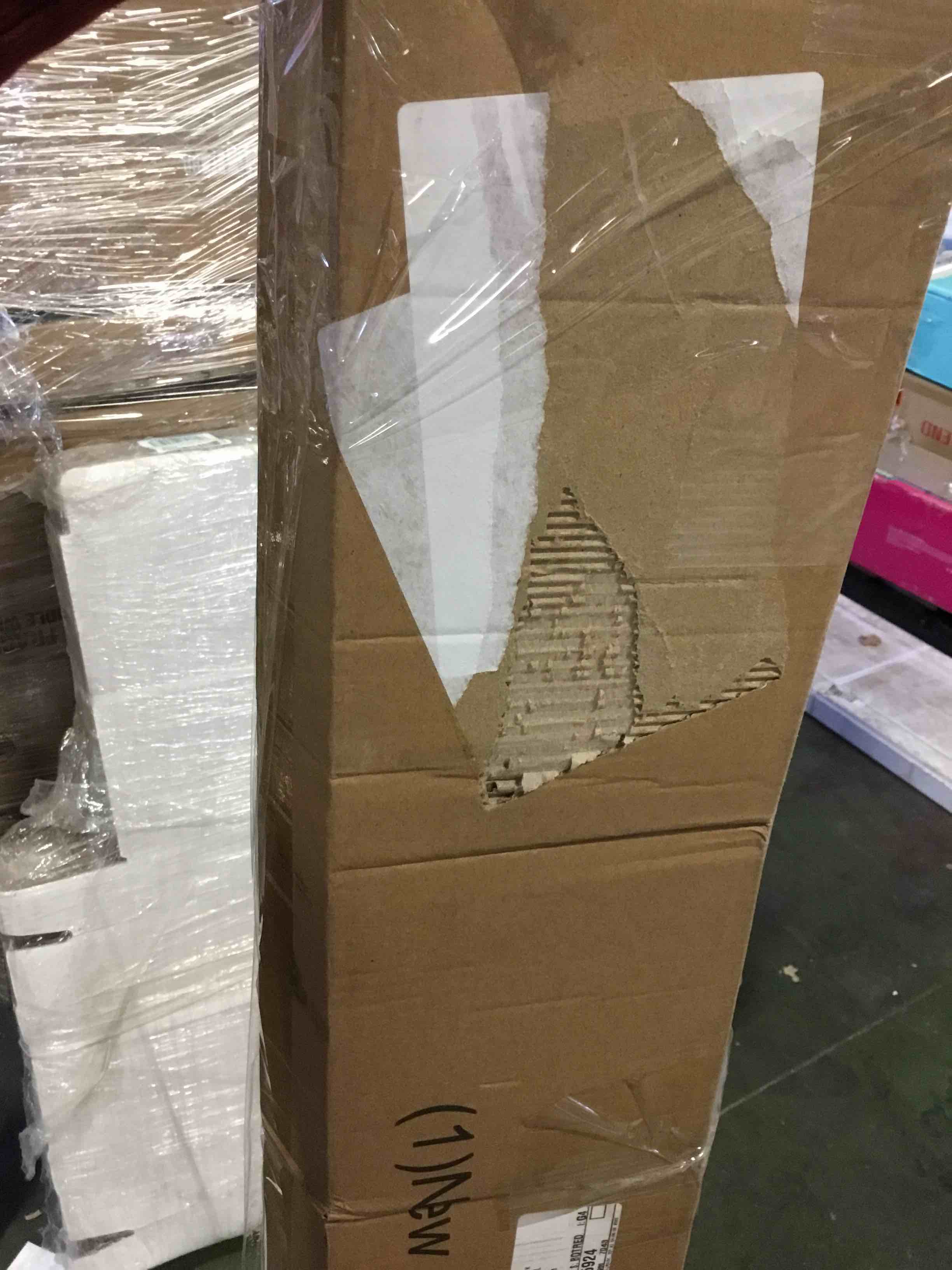 https://s3.amazonaws.com/lotting-images-prod/bidfta/RED5667264_1696962421898.jpeg