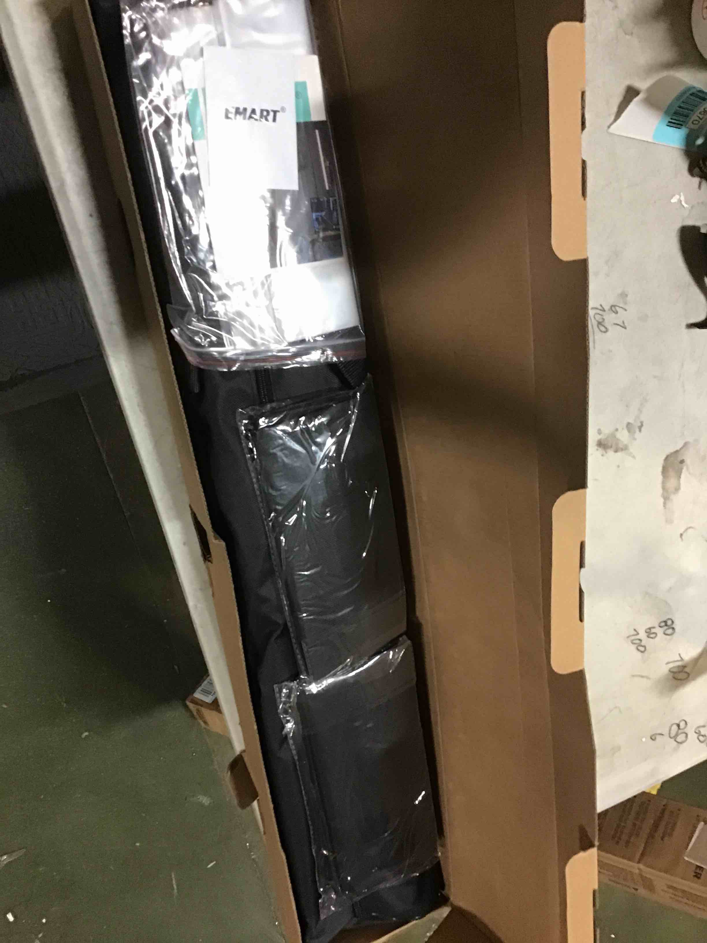 https://s3.amazonaws.com/lotting-images-prod/bidfta/RED5667695_1696246771143.jpeg