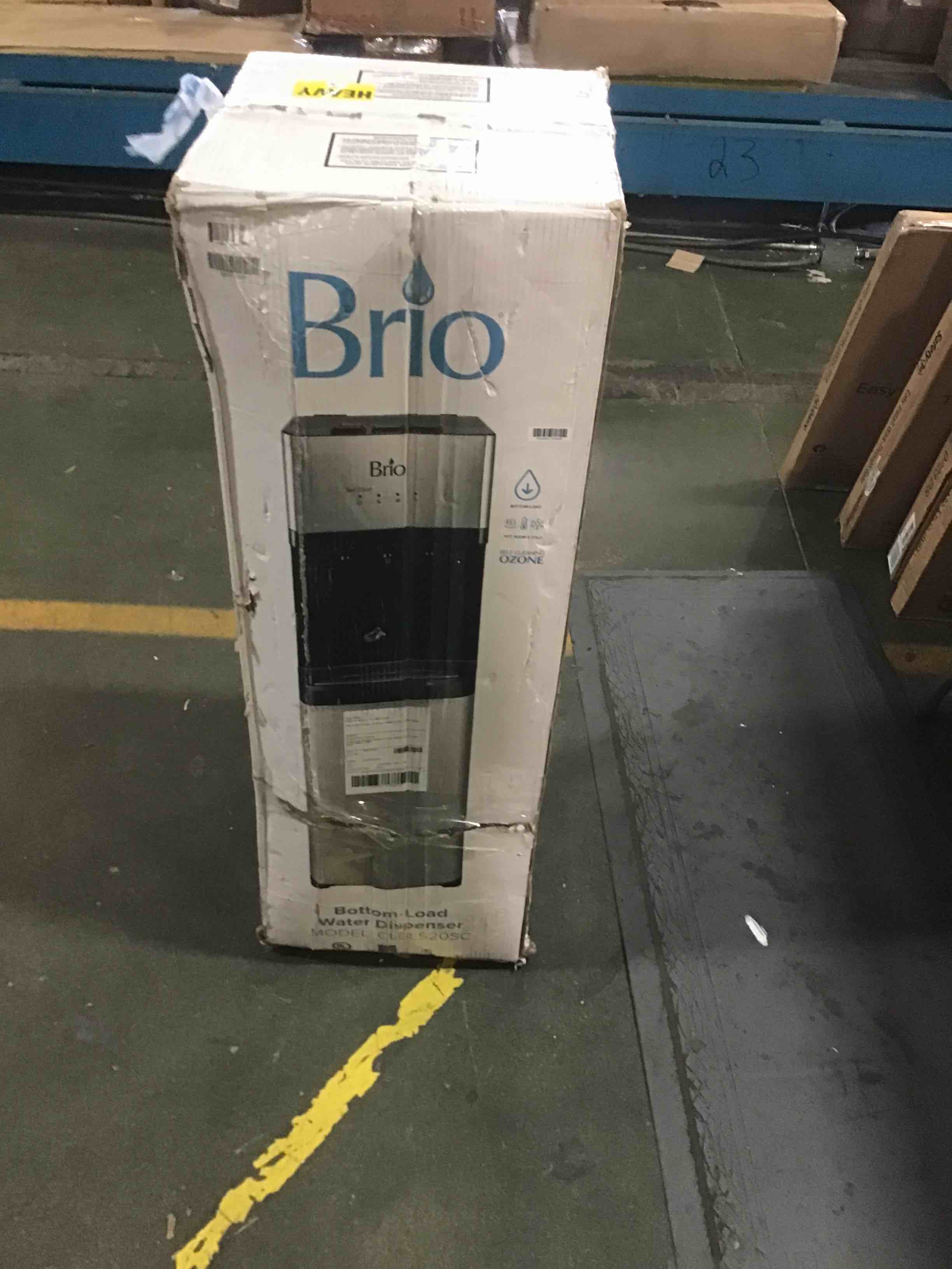 https://s3.amazonaws.com/lotting-images-prod/bidfta/RED5667760_1696259804909.jpeg