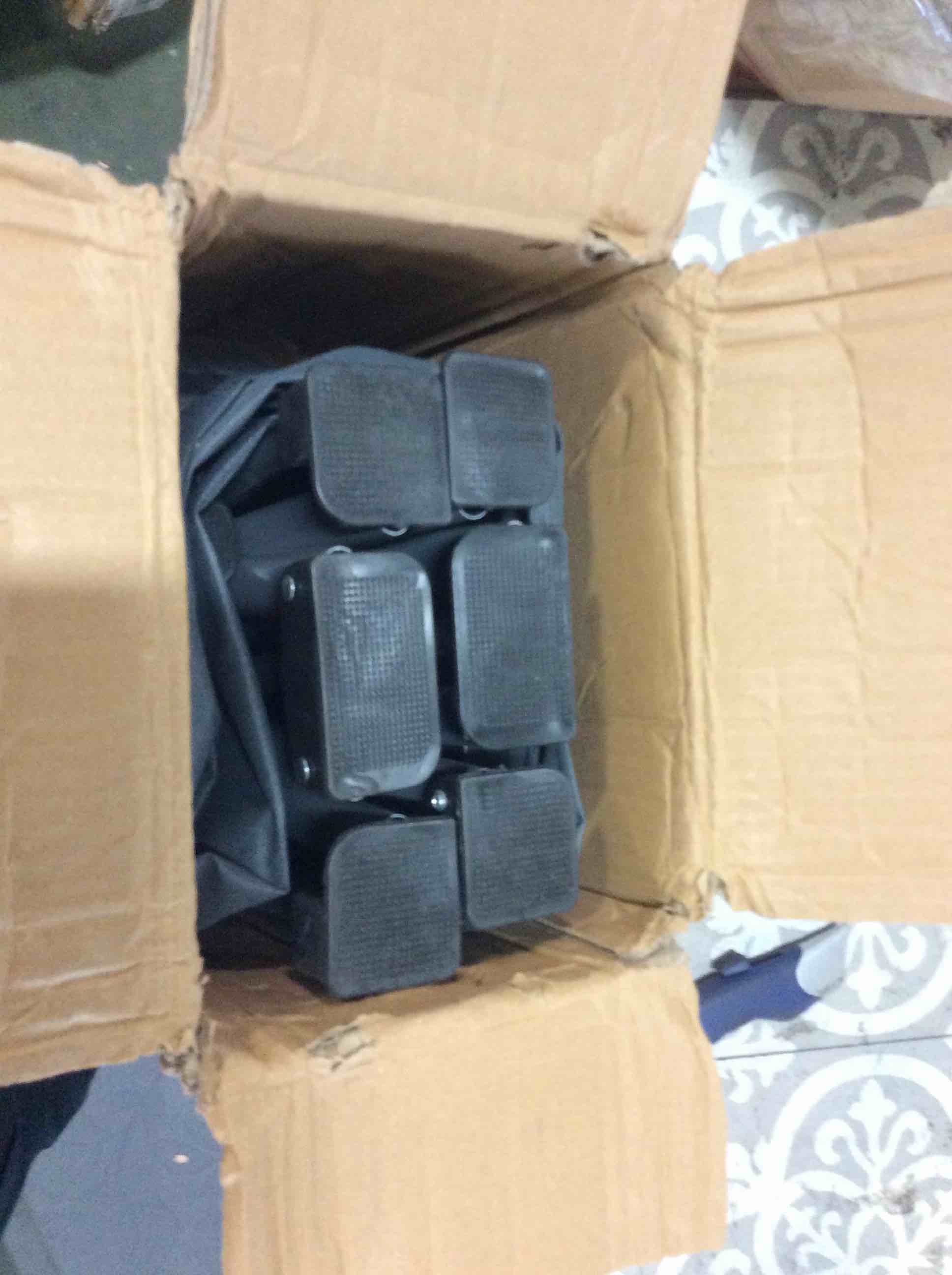 https://s3.amazonaws.com/lotting-images-prod/bidfta/RED5667951_1696347496695.jpeg