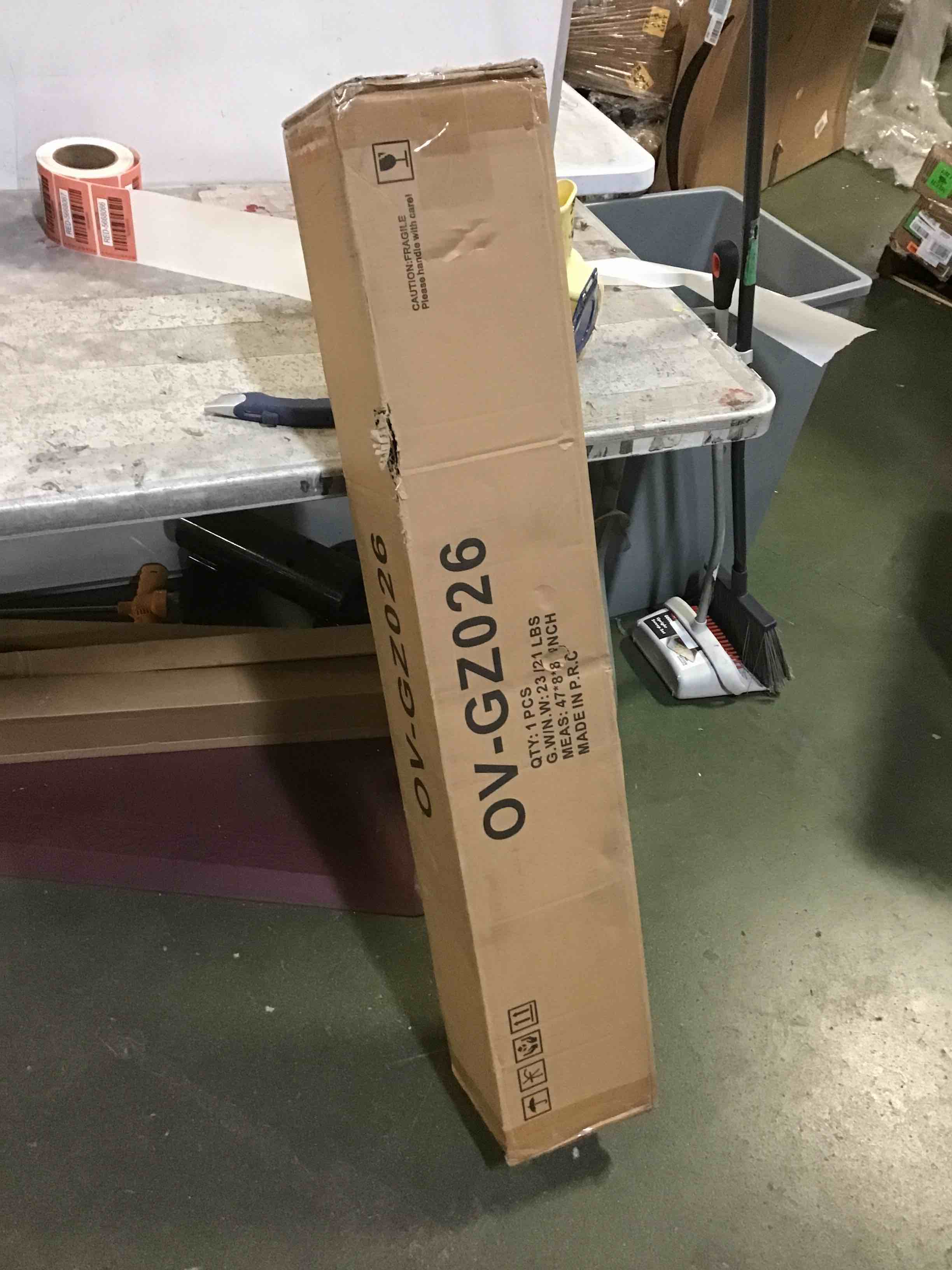 https://s3.amazonaws.com/lotting-images-prod/bidfta/RED5668066_1696419958868.jpeg