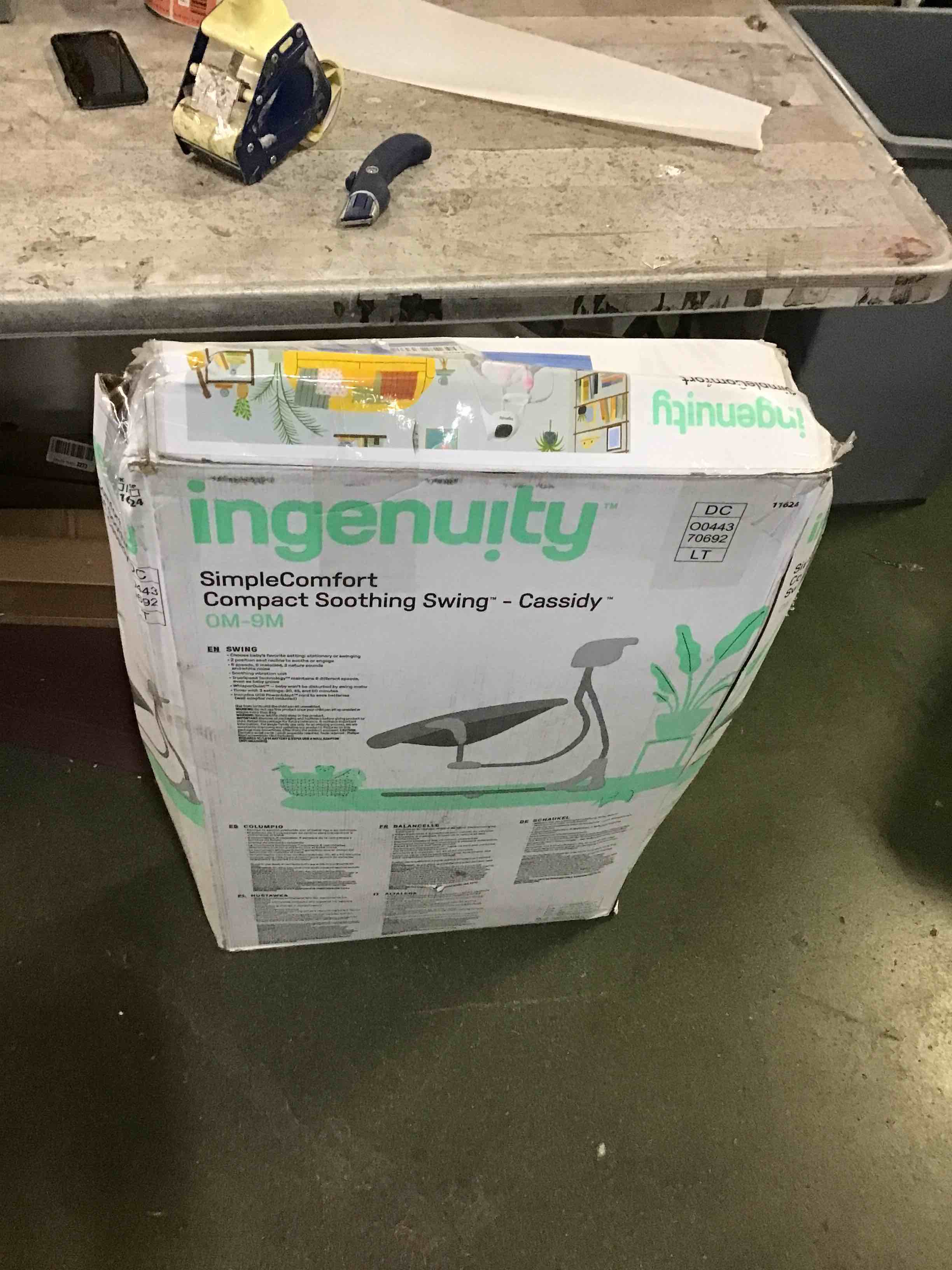 https://s3.amazonaws.com/lotting-images-prod/bidfta/RED5668131_1696430779465.jpeg