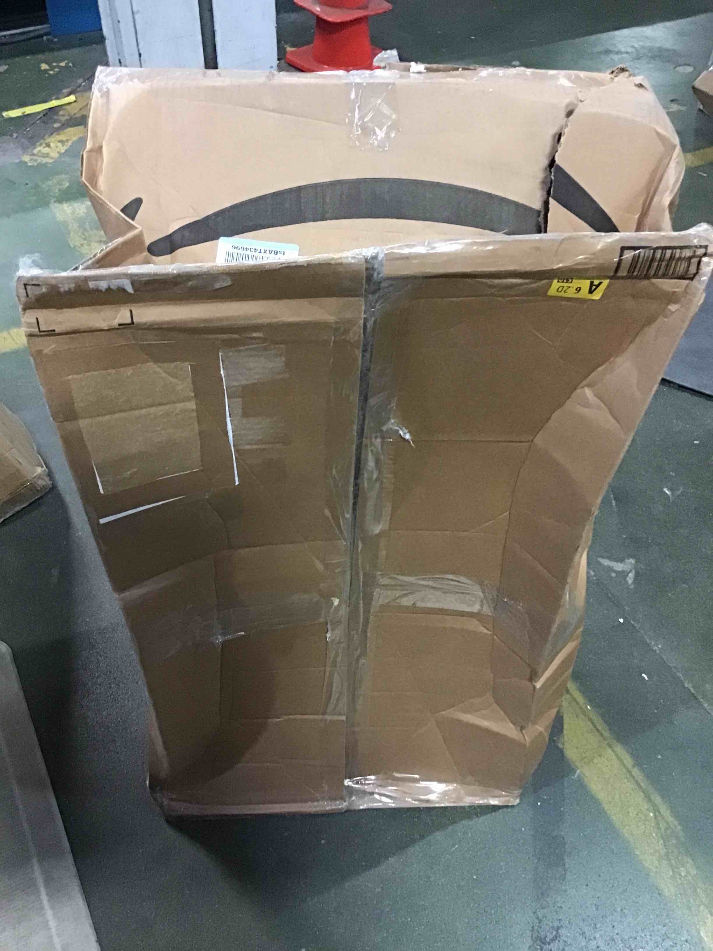 https://s3.amazonaws.com/lotting-images-prod/bidfta/RED5668280_1696508350304.jpeg
