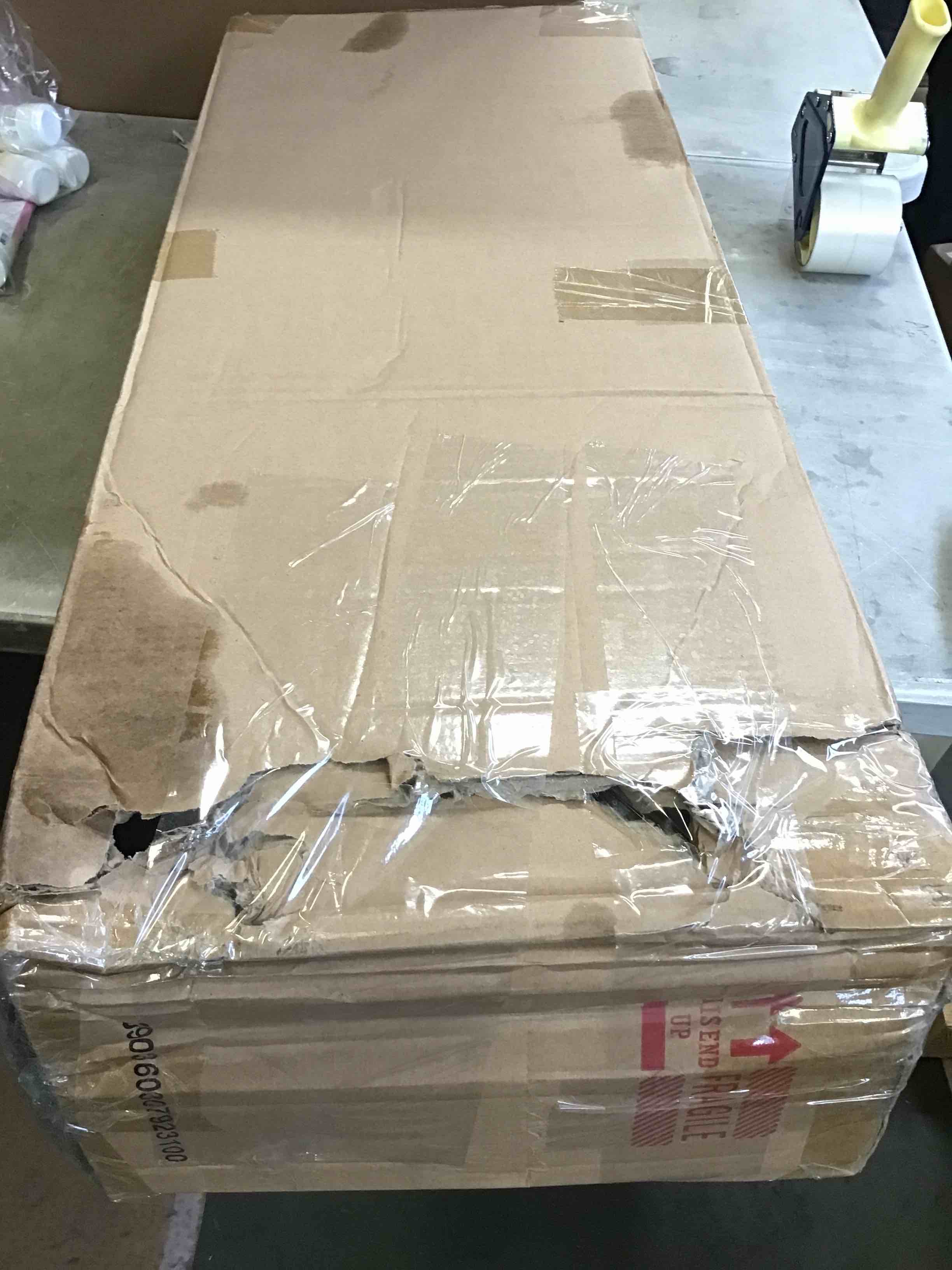 https://s3.amazonaws.com/lotting-images-prod/bidfta/RED5669012_1695750279105.jpeg
