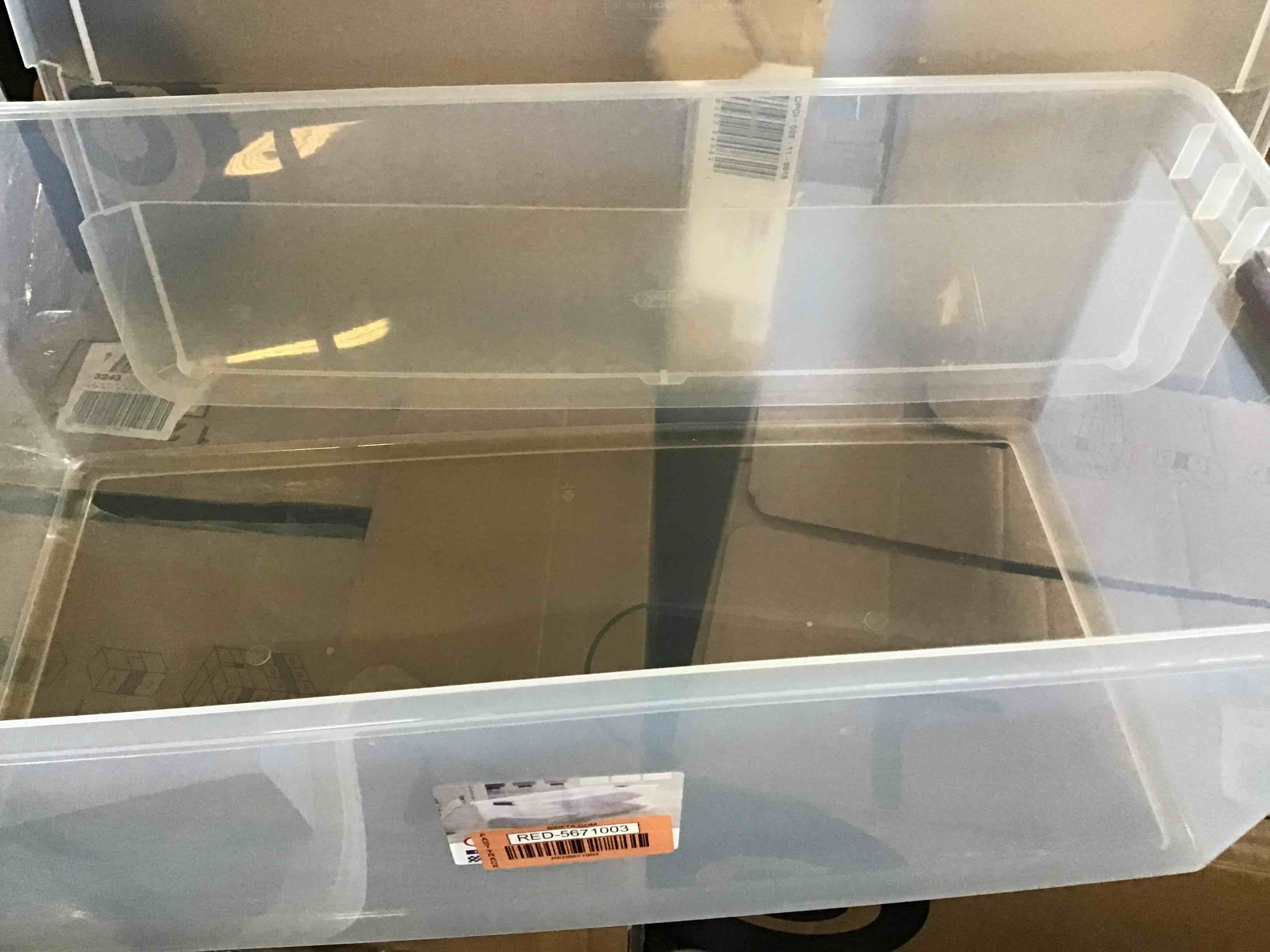 https://s3.amazonaws.com/lotting-images-prod/bidfta/RED5671003_1696253387076.jpeg