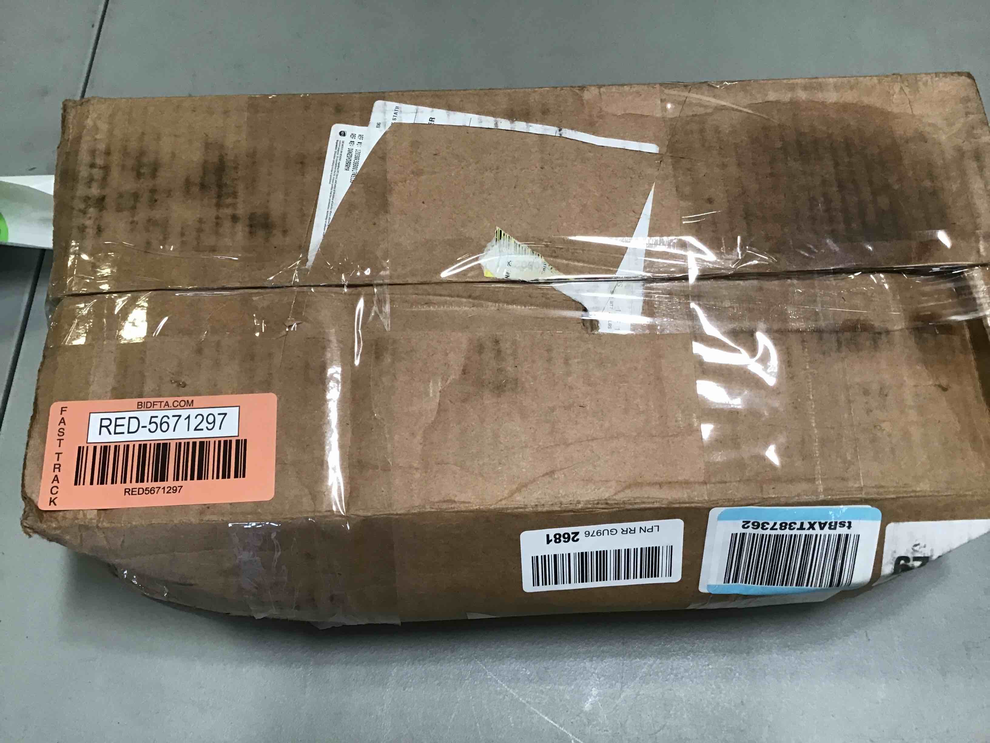 https://s3.amazonaws.com/lotting-images-prod/bidfta/RED5671297_1696352948370.jpeg