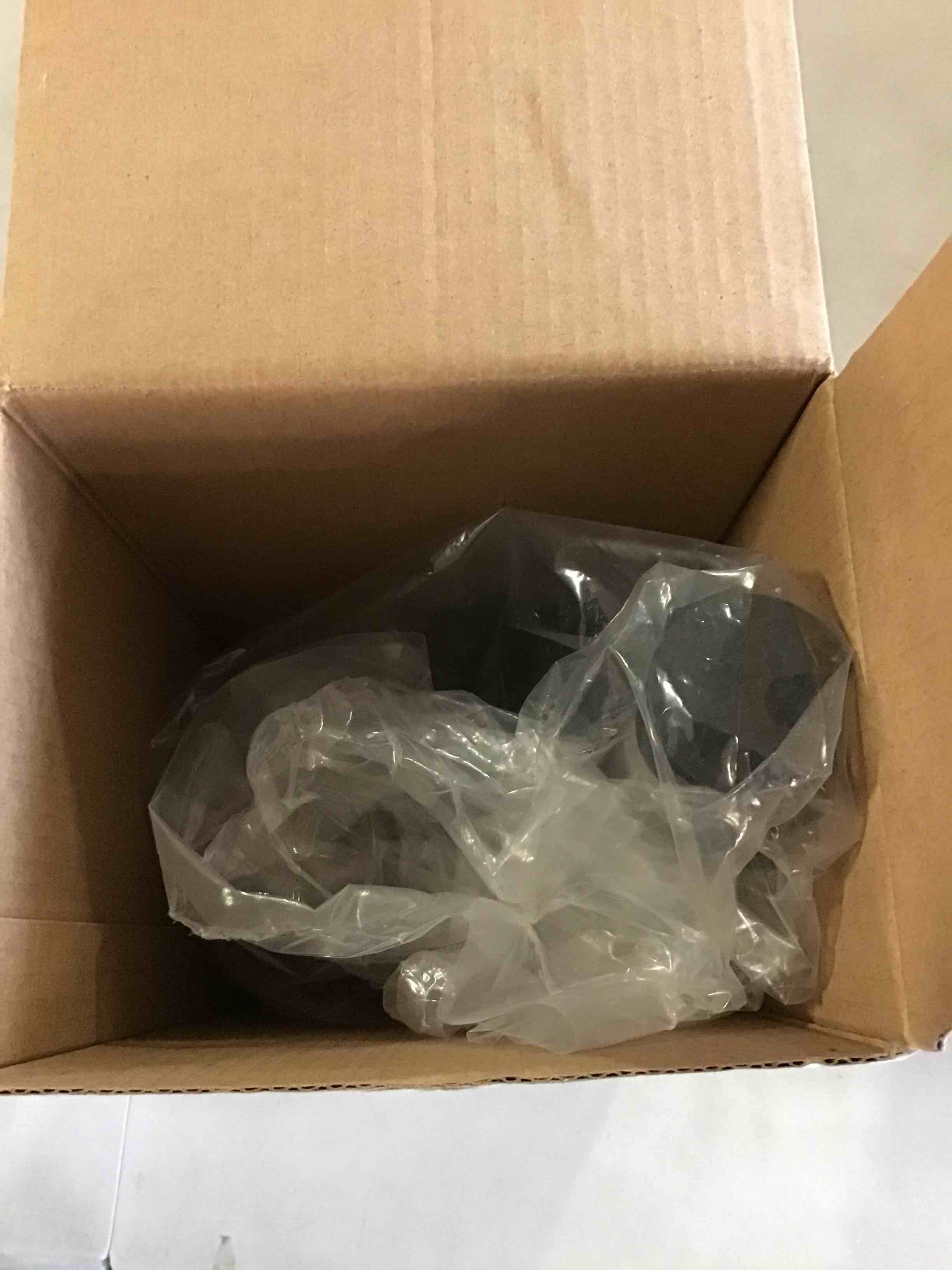https://s3.amazonaws.com/lotting-images-prod/bidfta/RED5671928_1697115372158.jpeg
