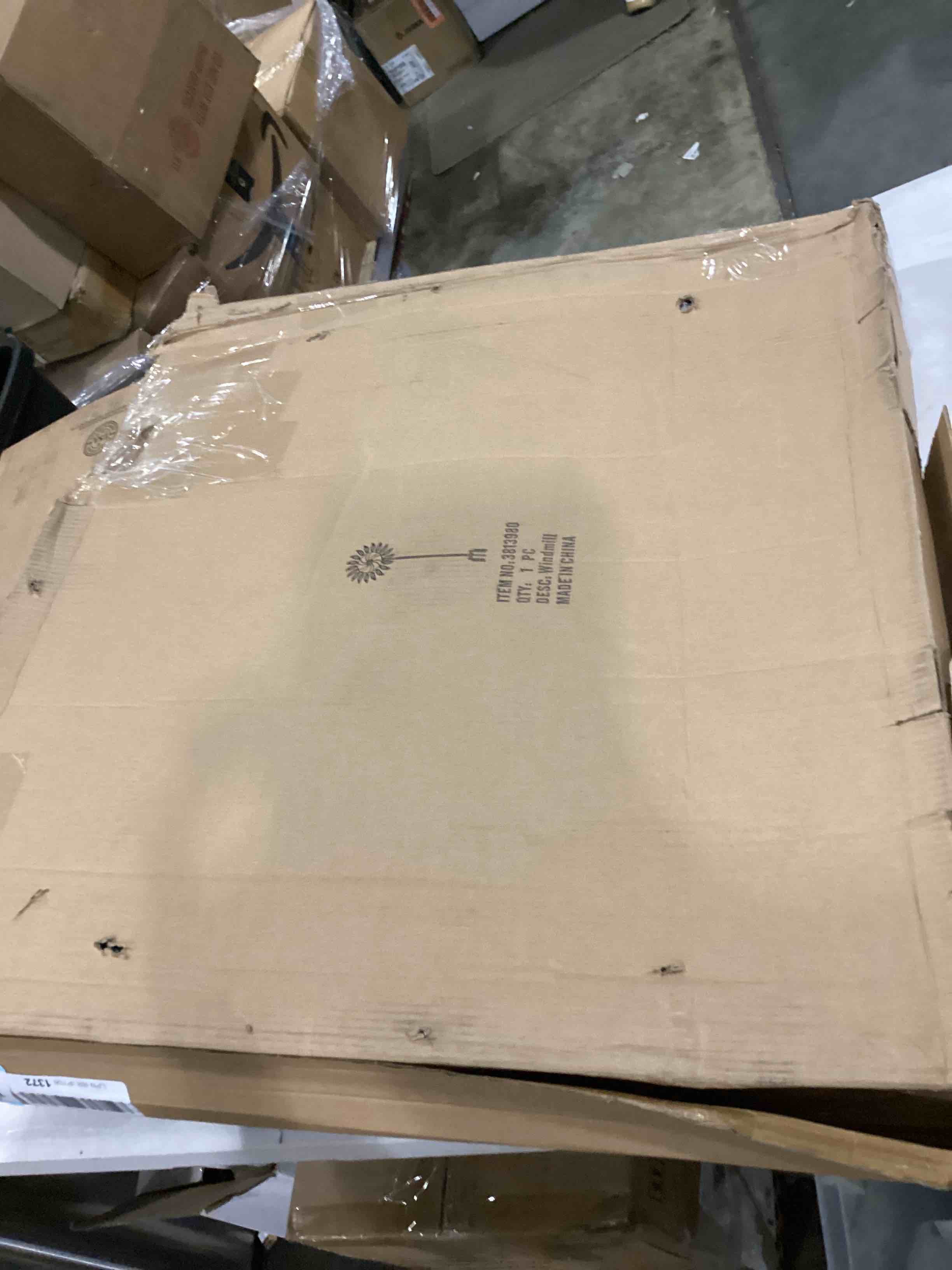 https://s3.amazonaws.com/lotting-images-prod/bidfta/RED5675831_1720445094999.jpeg