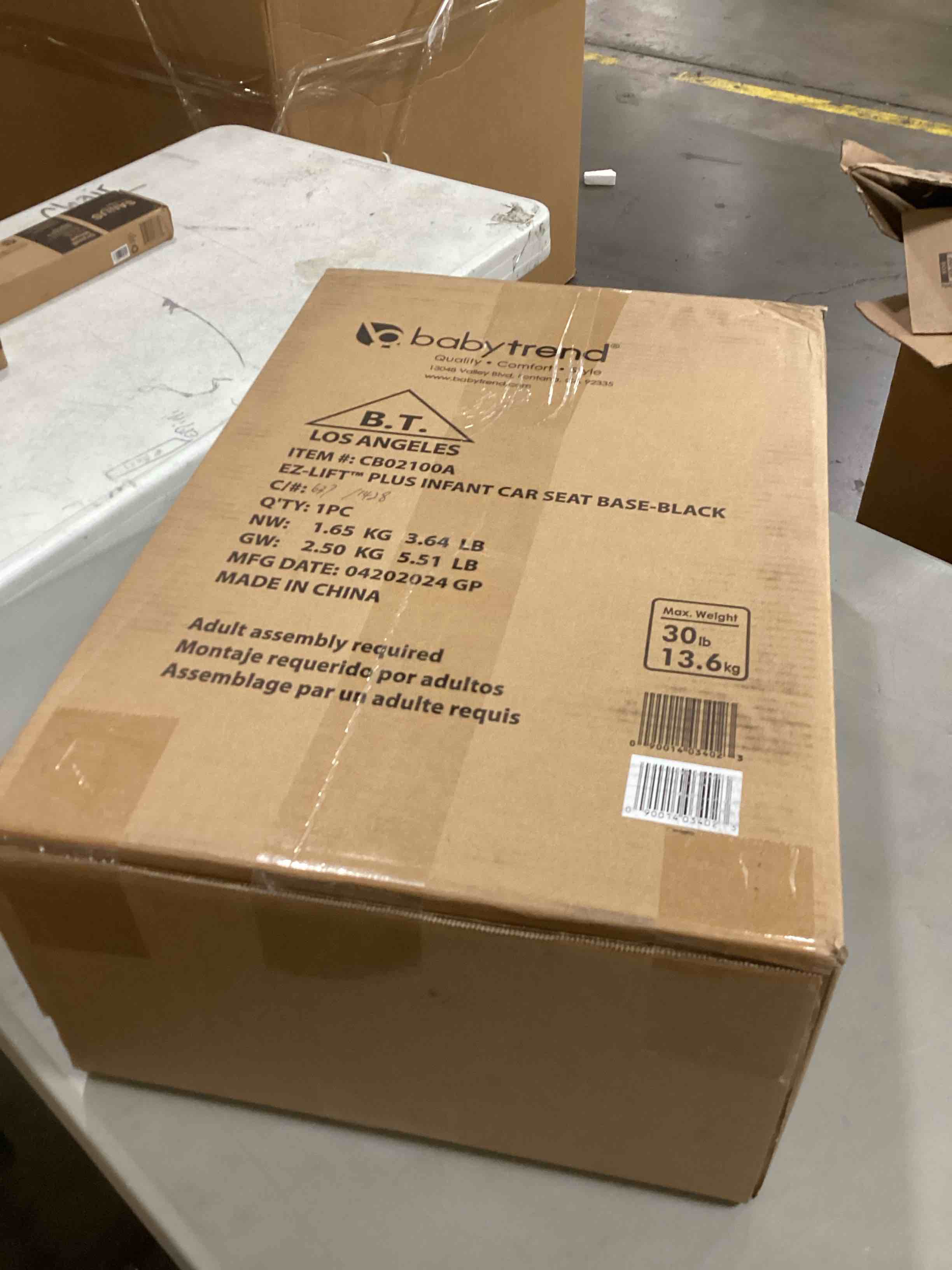 https://s3.amazonaws.com/lotting-images-prod/bidfta/RED5676846_1724082540464.jpeg