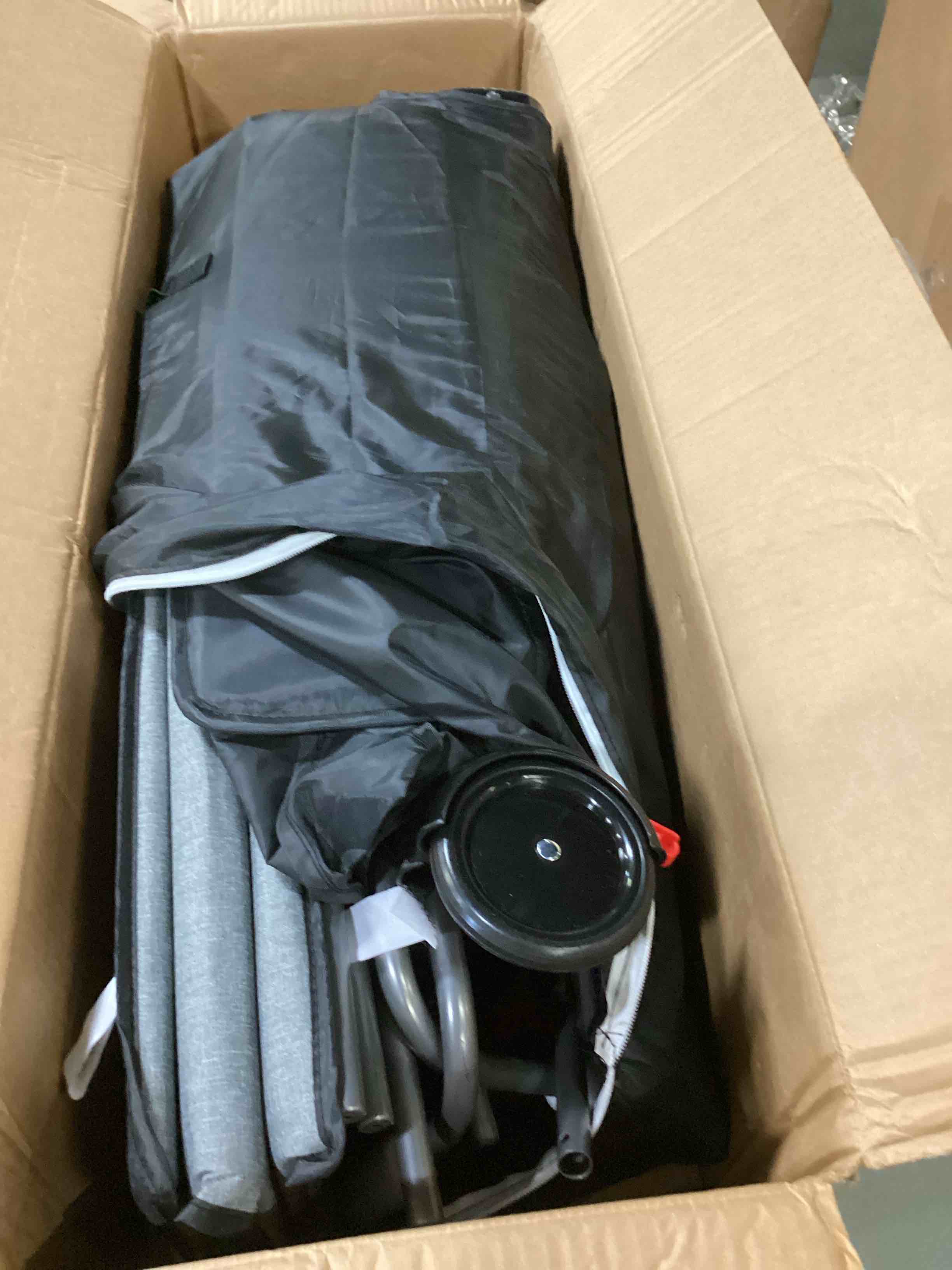 https://s3.amazonaws.com/lotting-images-prod/bidfta/RED5677140_1724773282735.jpeg