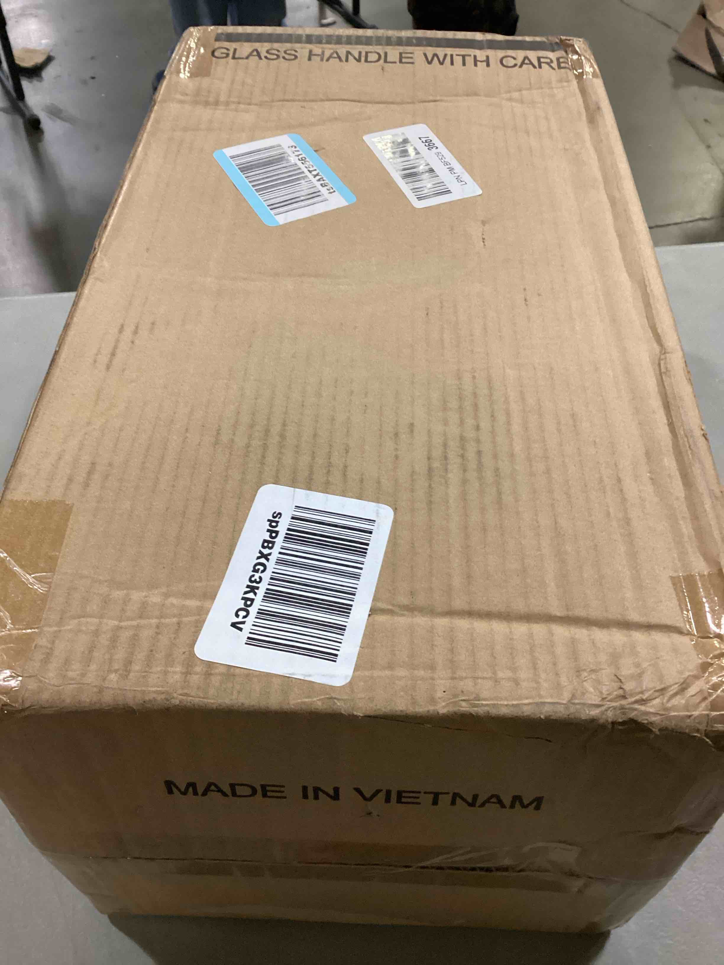 https://s3.amazonaws.com/lotting-images-prod/bidfta/RED5677372_1725369584725.jpeg