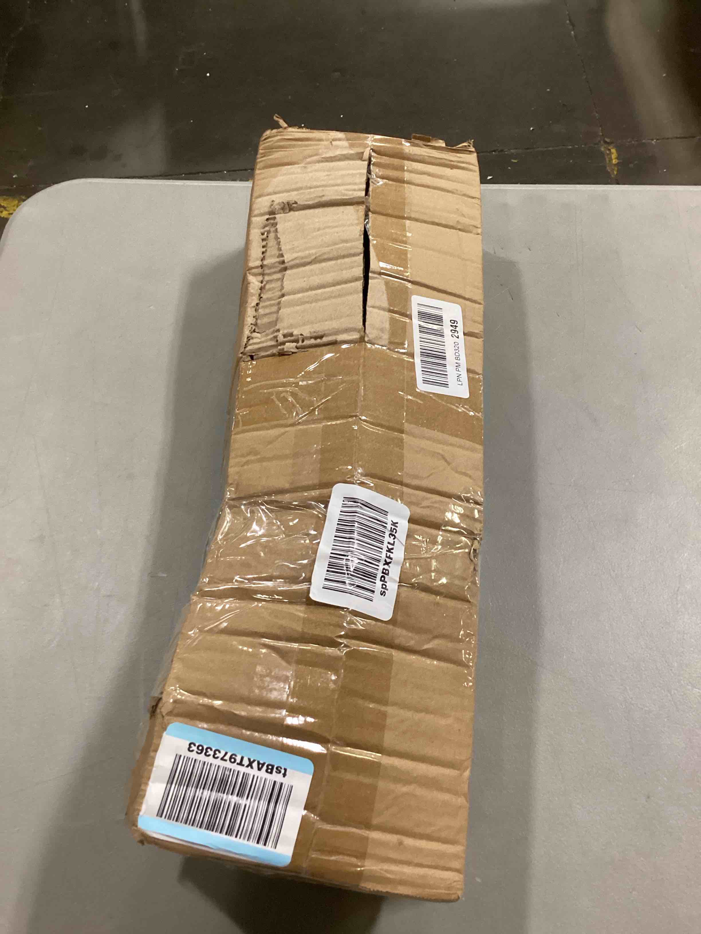 https://s3.amazonaws.com/lotting-images-prod/bidfta/RED5677465_1725456965132.jpeg