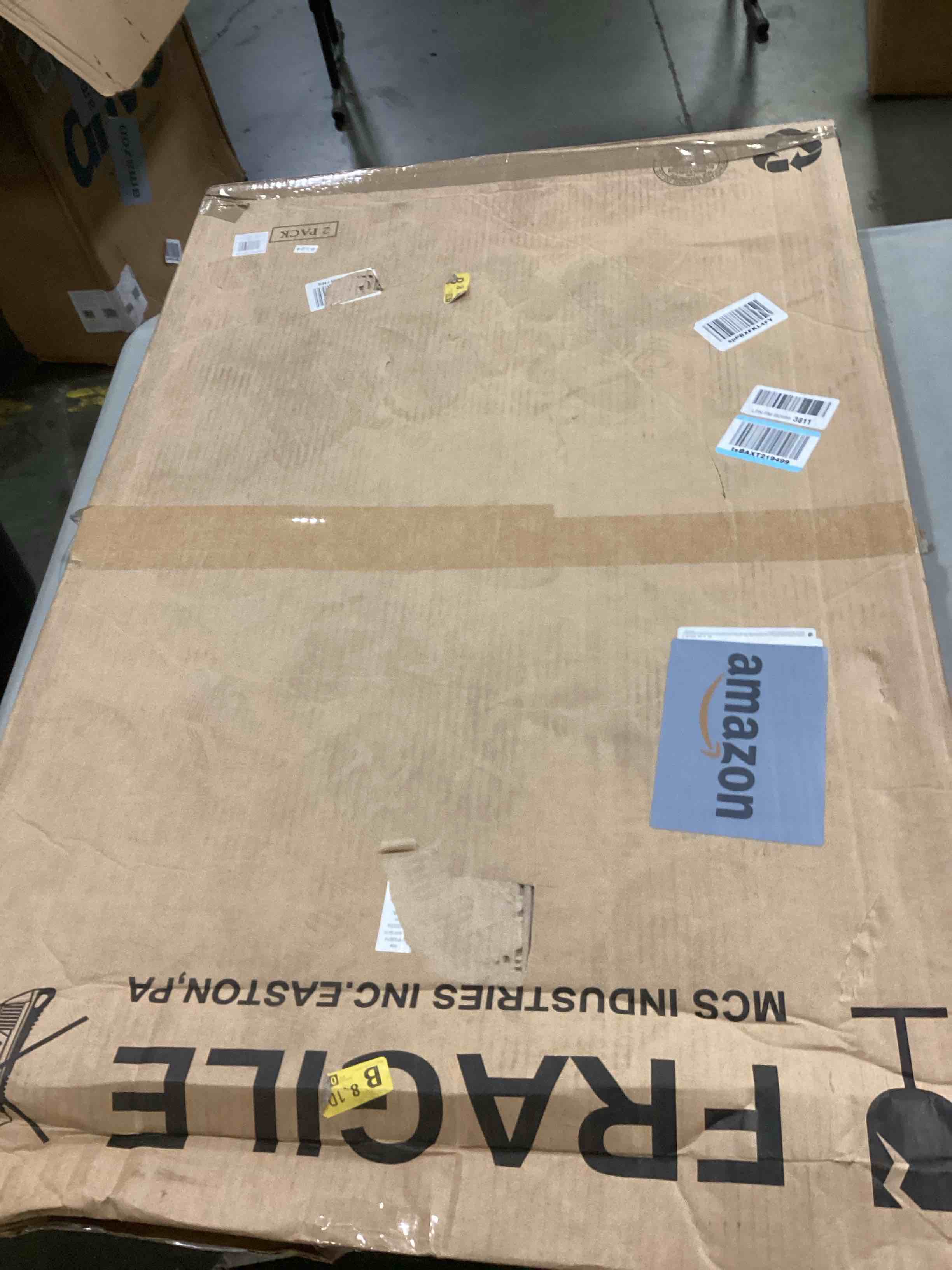 https://s3.amazonaws.com/lotting-images-prod/bidfta/RED5677510_1725551003665.jpeg