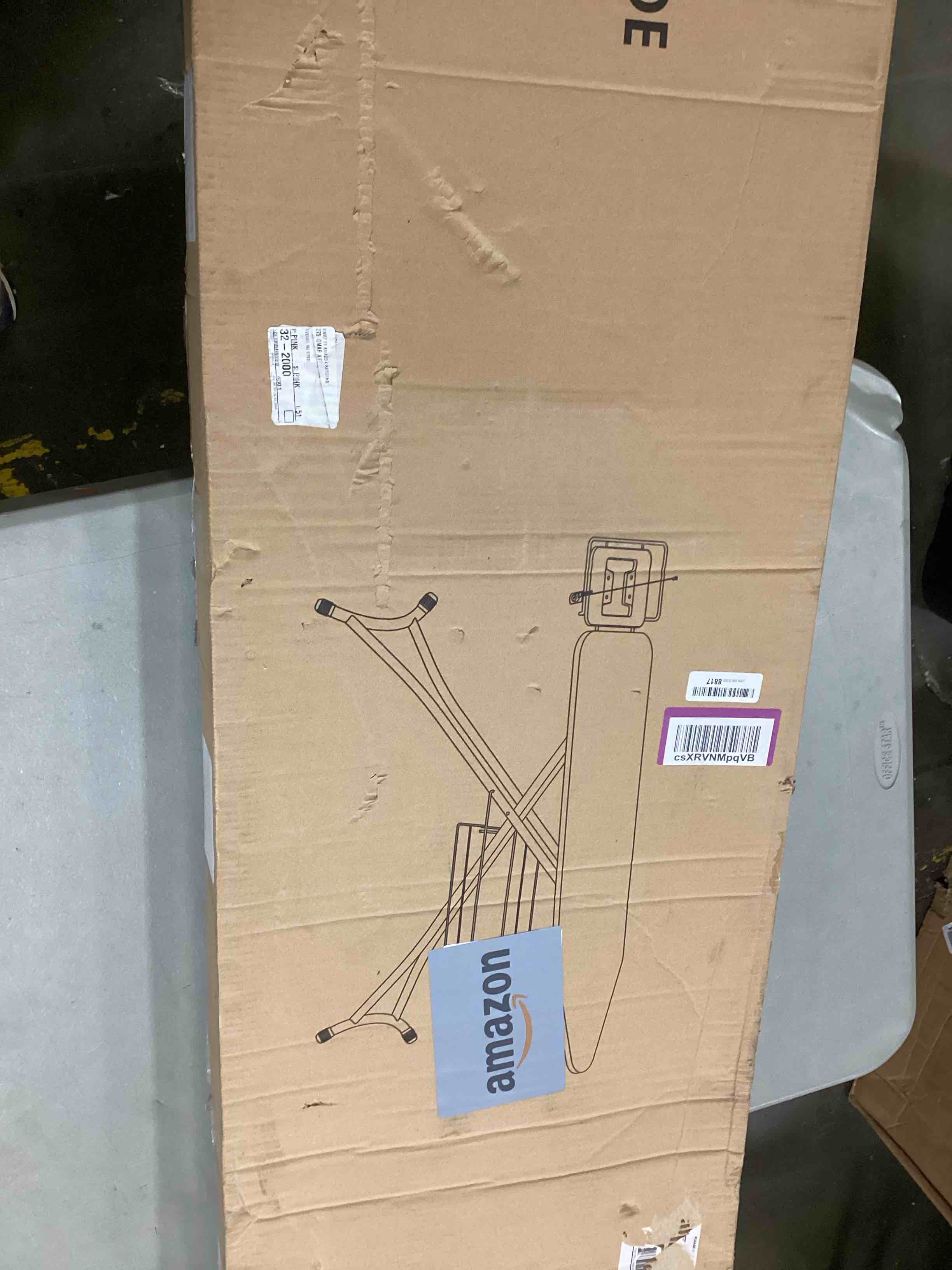 https://s3.amazonaws.com/lotting-images-prod/bidfta/RED5677600_1725888024677.jpeg