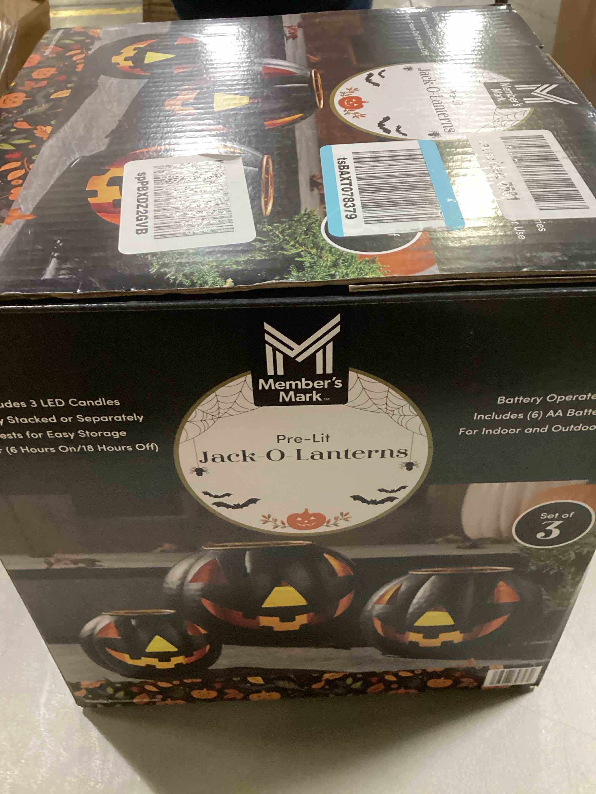 https://s3.amazonaws.com/lotting-images-prod/bidfta/RED5677697_1726058331007.jpeg
