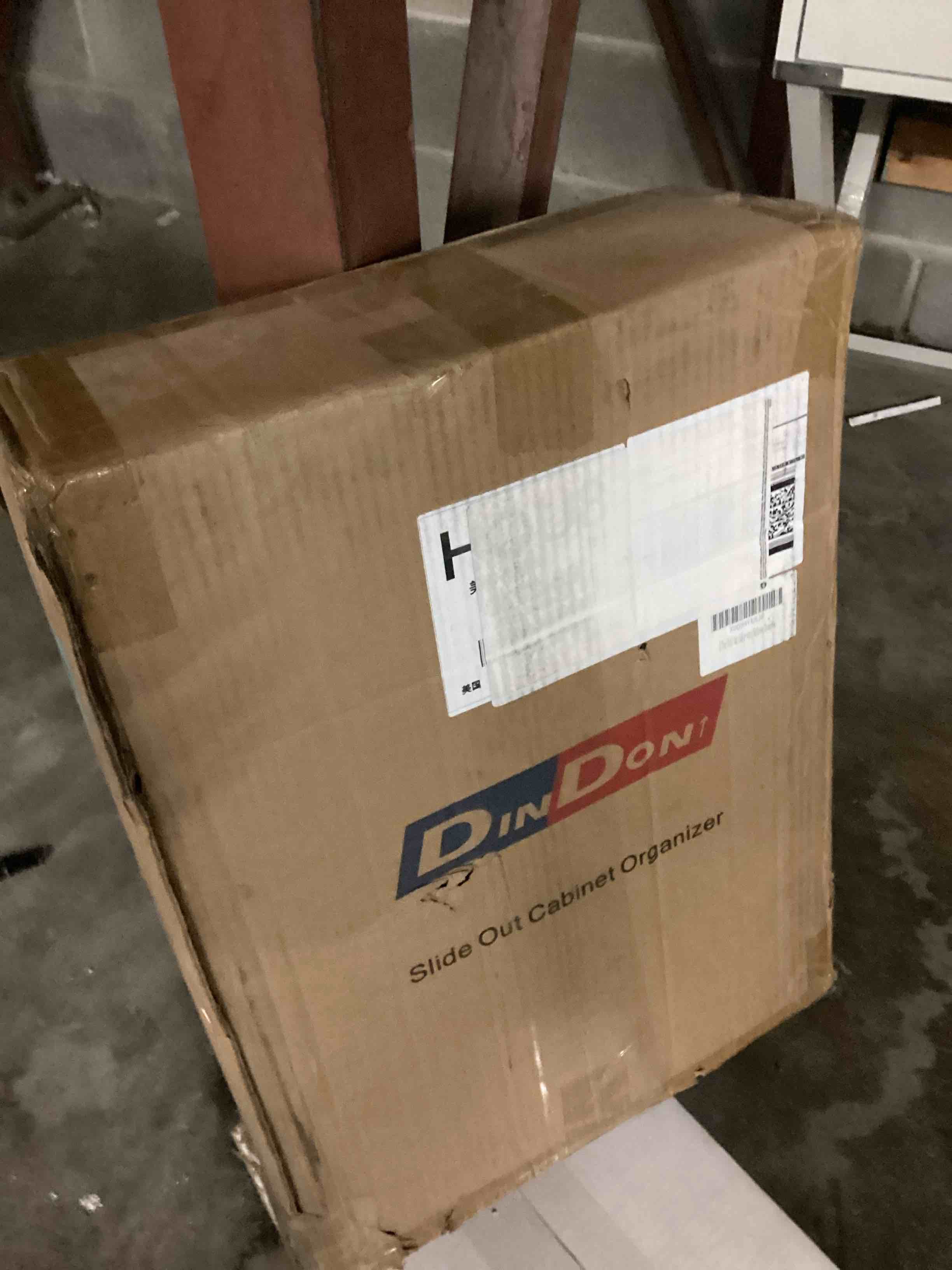 https://s3.amazonaws.com/lotting-images-prod/bidfta/RED5679055_1720646560632.jpeg