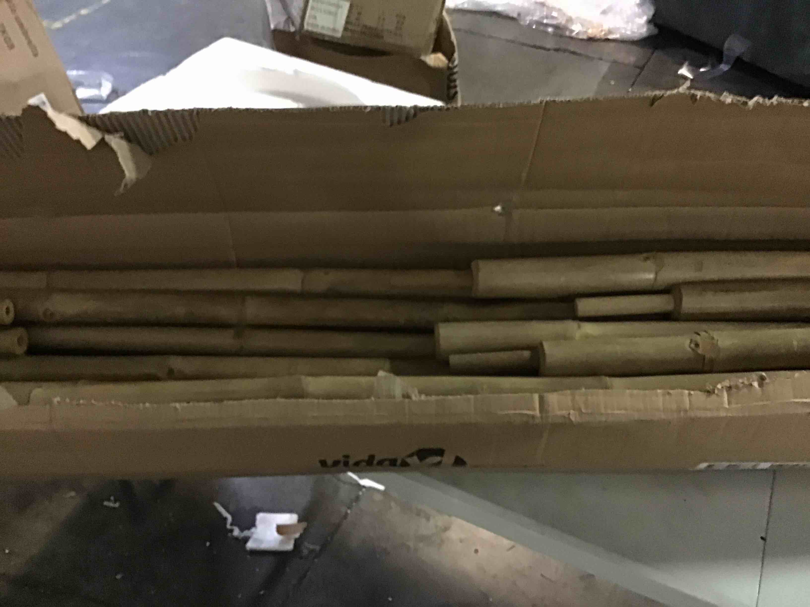 https://s3.amazonaws.com/lotting-images-prod/bidfta/RED5679558_1719336645489.jpeg
