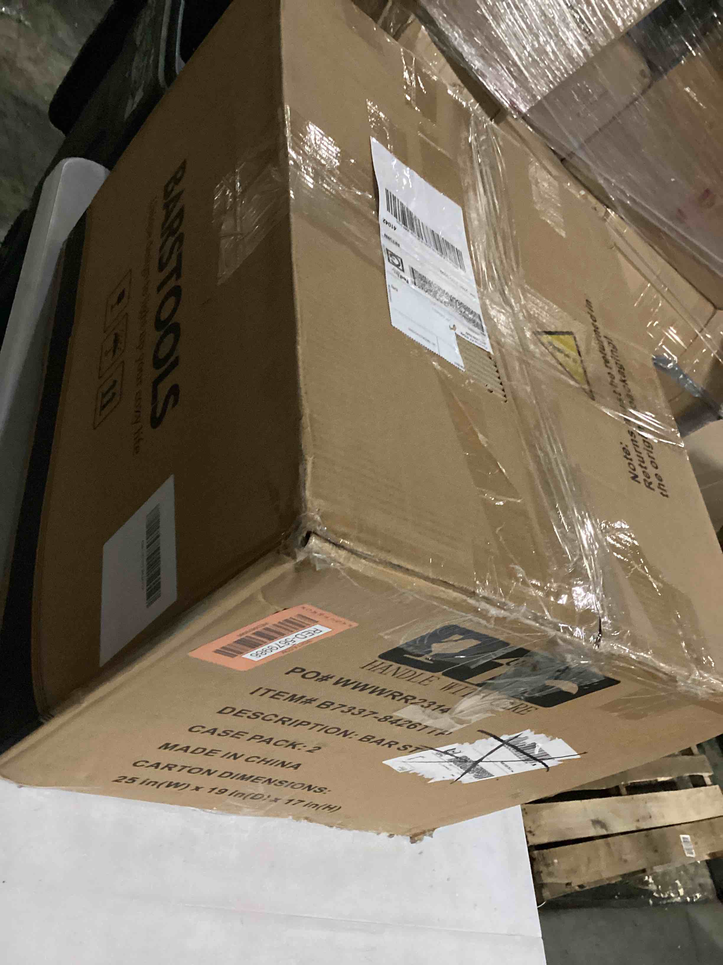 https://s3.amazonaws.com/lotting-images-prod/bidfta/RED5679986_1720544037328.jpeg