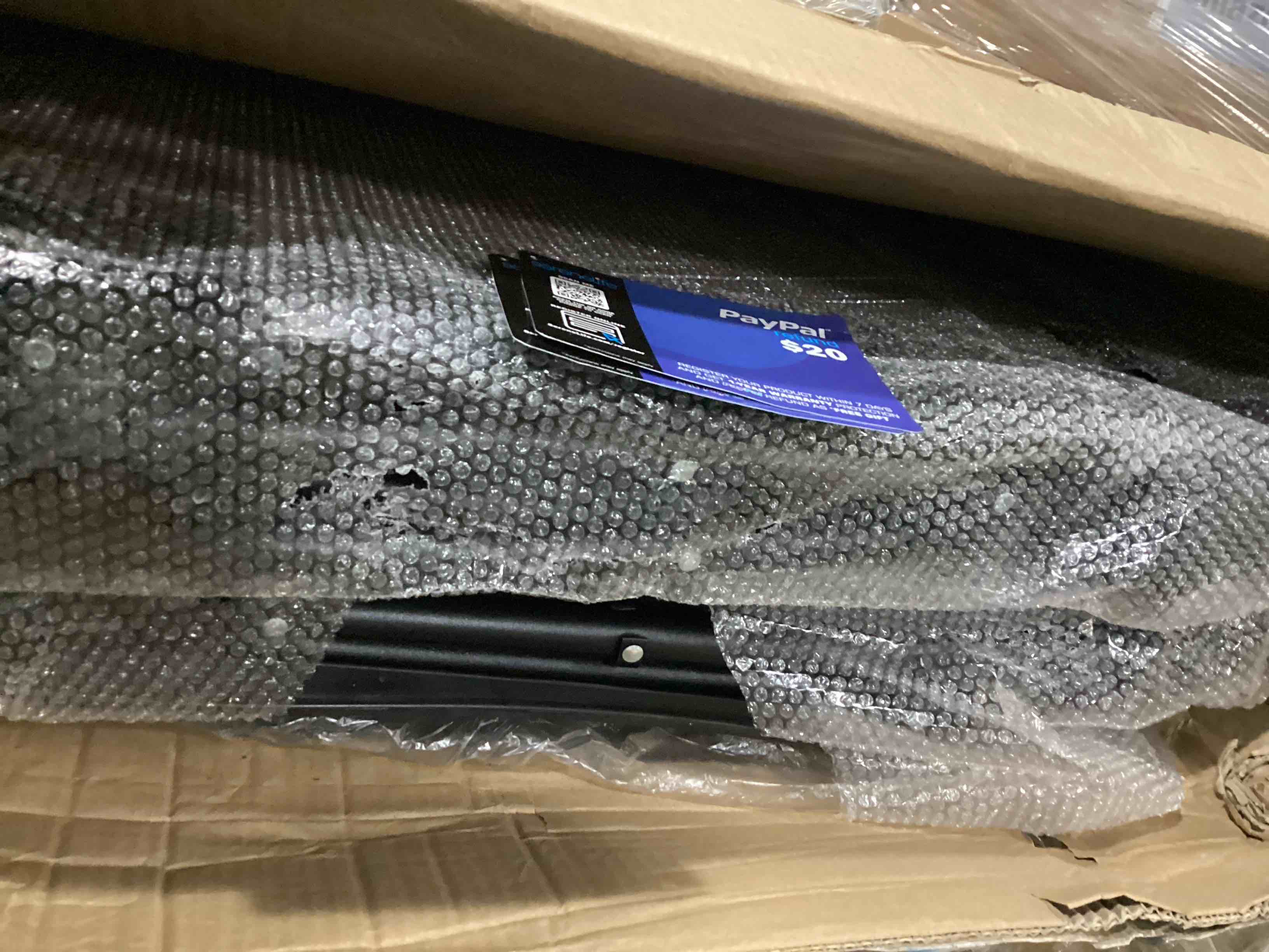 https://s3.amazonaws.com/lotting-images-prod/bidfta/RED5680169_1720782764927.jpeg