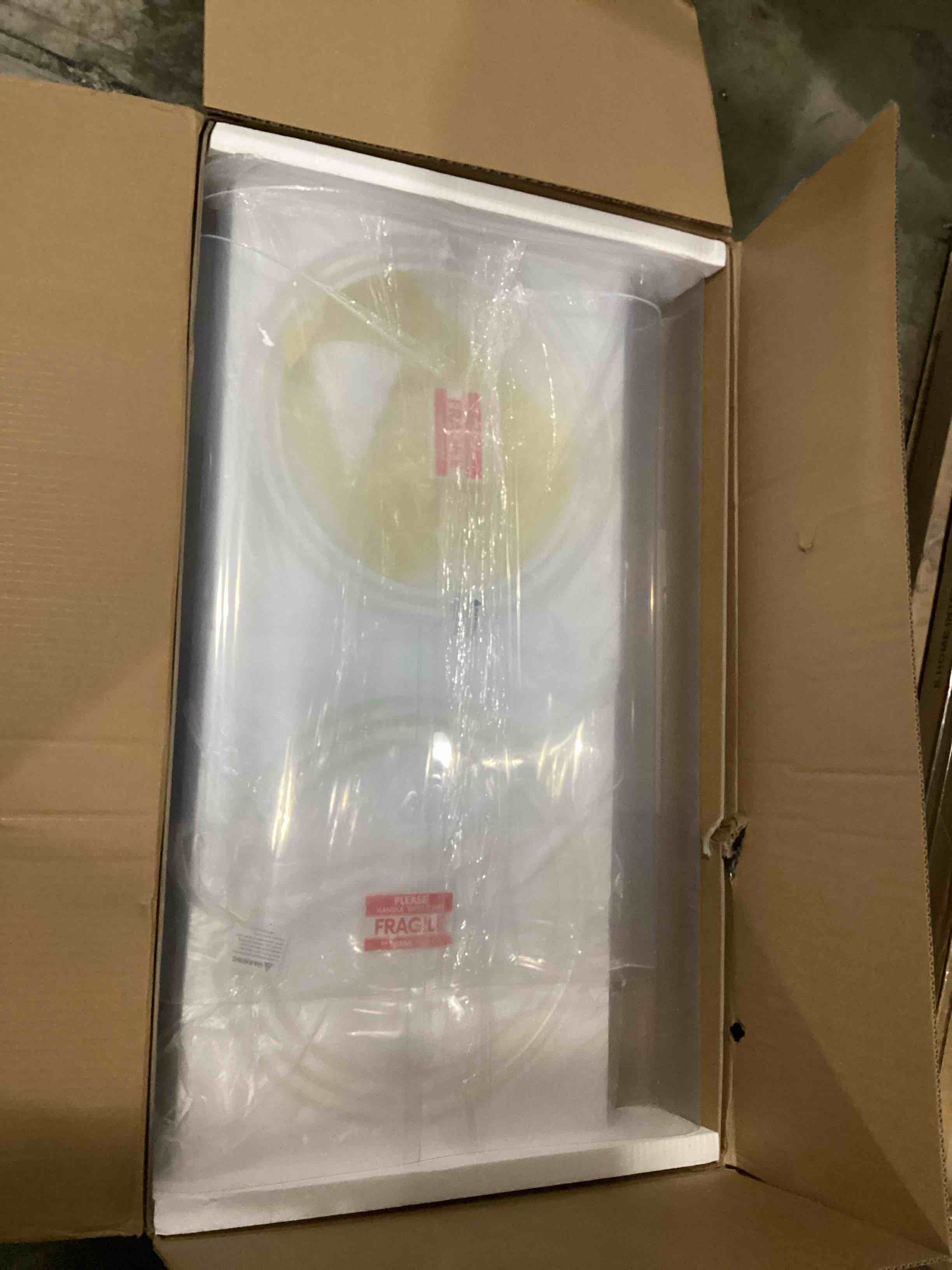 https://s3.amazonaws.com/lotting-images-prod/bidfta/RED5680202_1720790748938.jpeg
