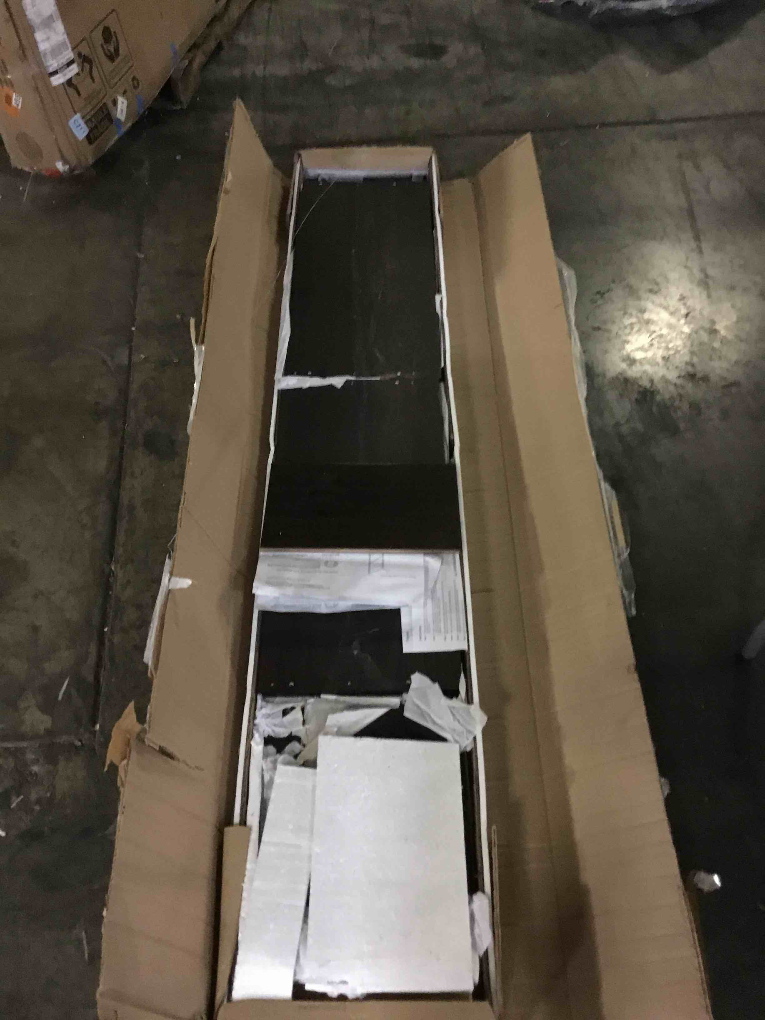 https://s3.amazonaws.com/lotting-images-prod/bidfta/RED5682700_1719325401093.jpeg