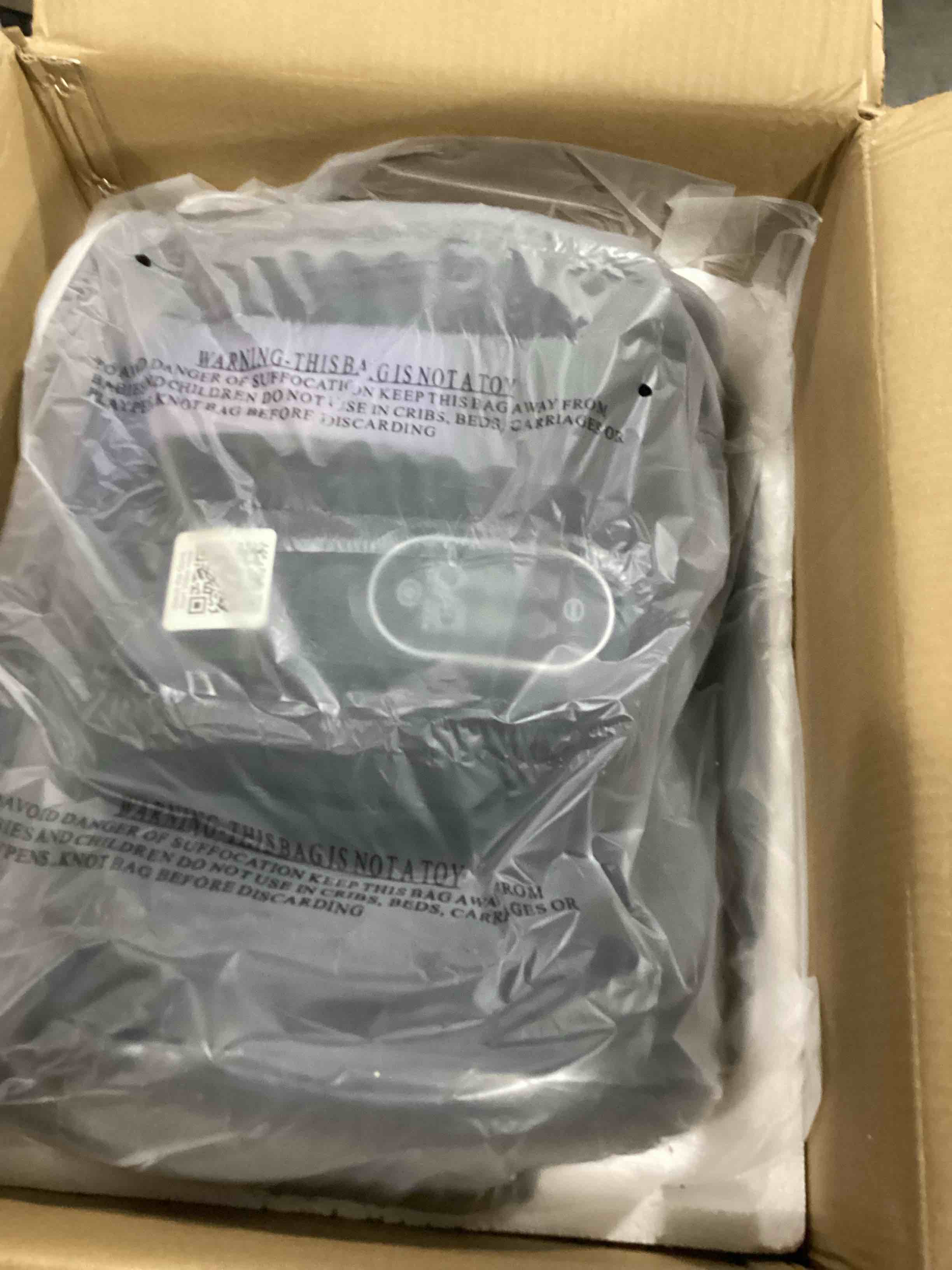https://s3.amazonaws.com/lotting-images-prod/bidfta/RED5682742_1724073592565.jpeg