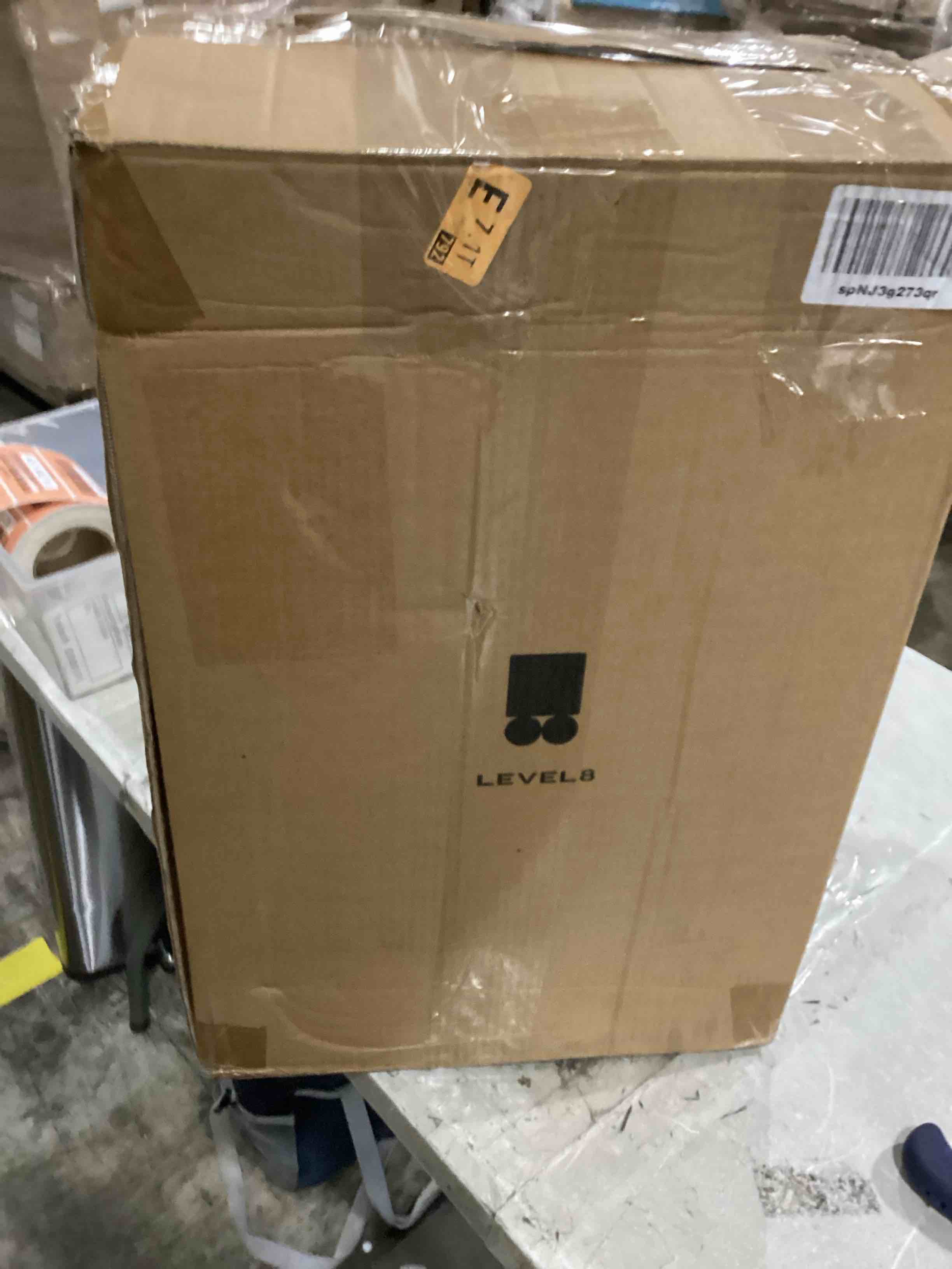 https://s3.amazonaws.com/lotting-images-prod/bidfta/RED5682781_1724079672014.jpeg