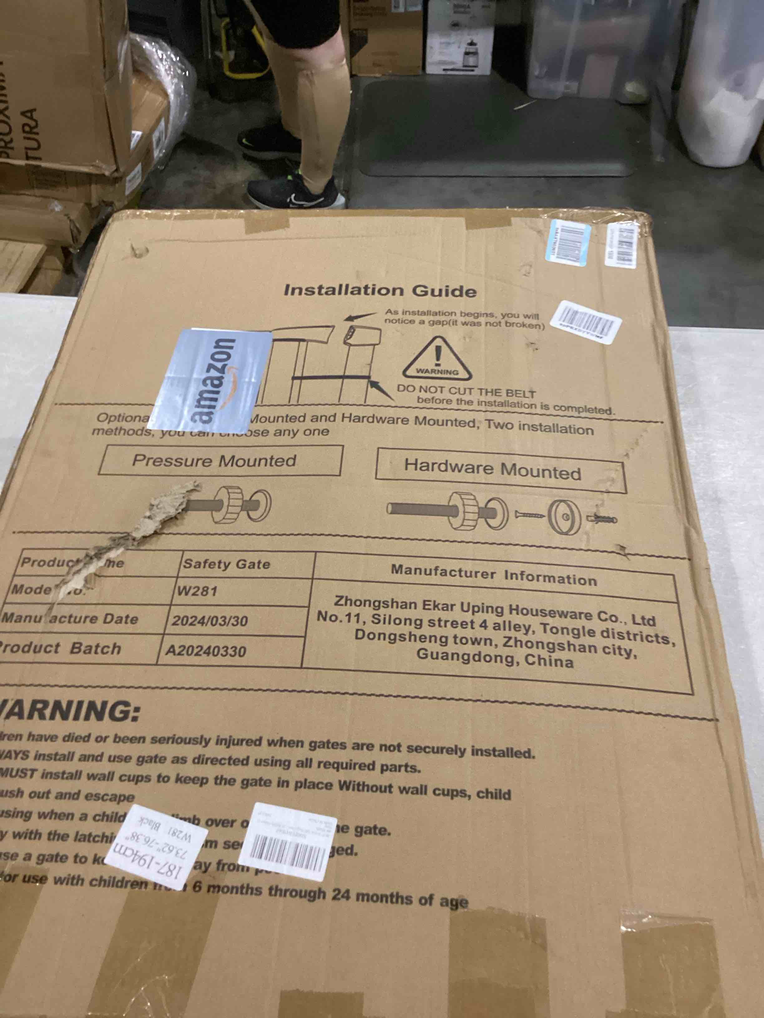 https://s3.amazonaws.com/lotting-images-prod/bidfta/RED5683540_1724930925822.jpeg