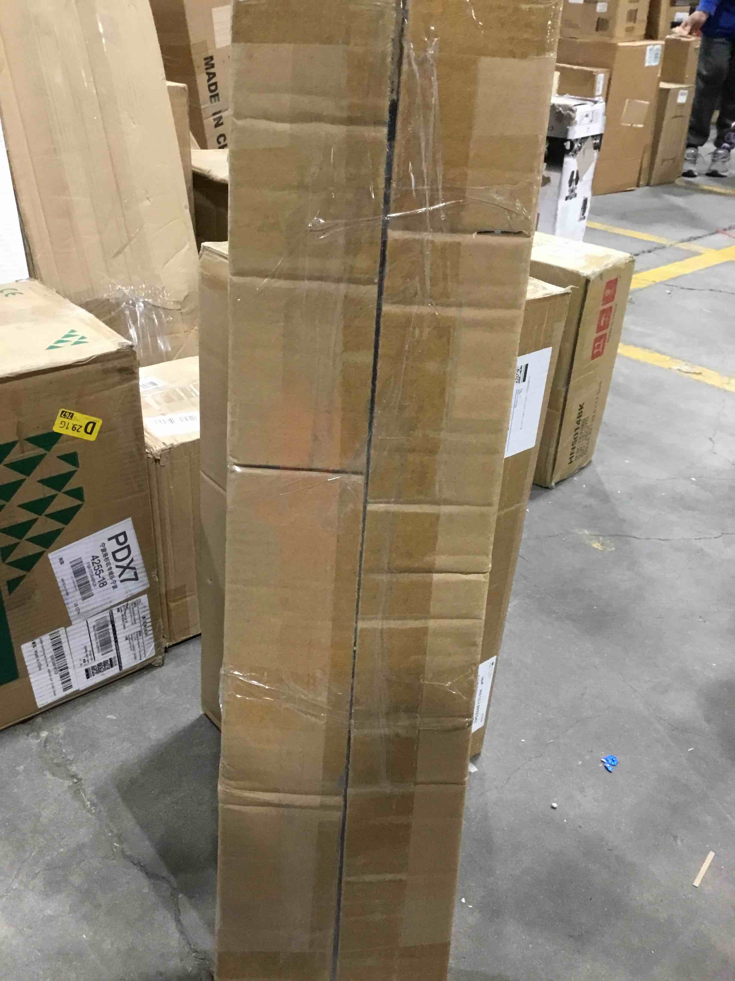 https://s3.amazonaws.com/lotting-images-prod/bidfta/RED5684402_1705095859136.jpeg