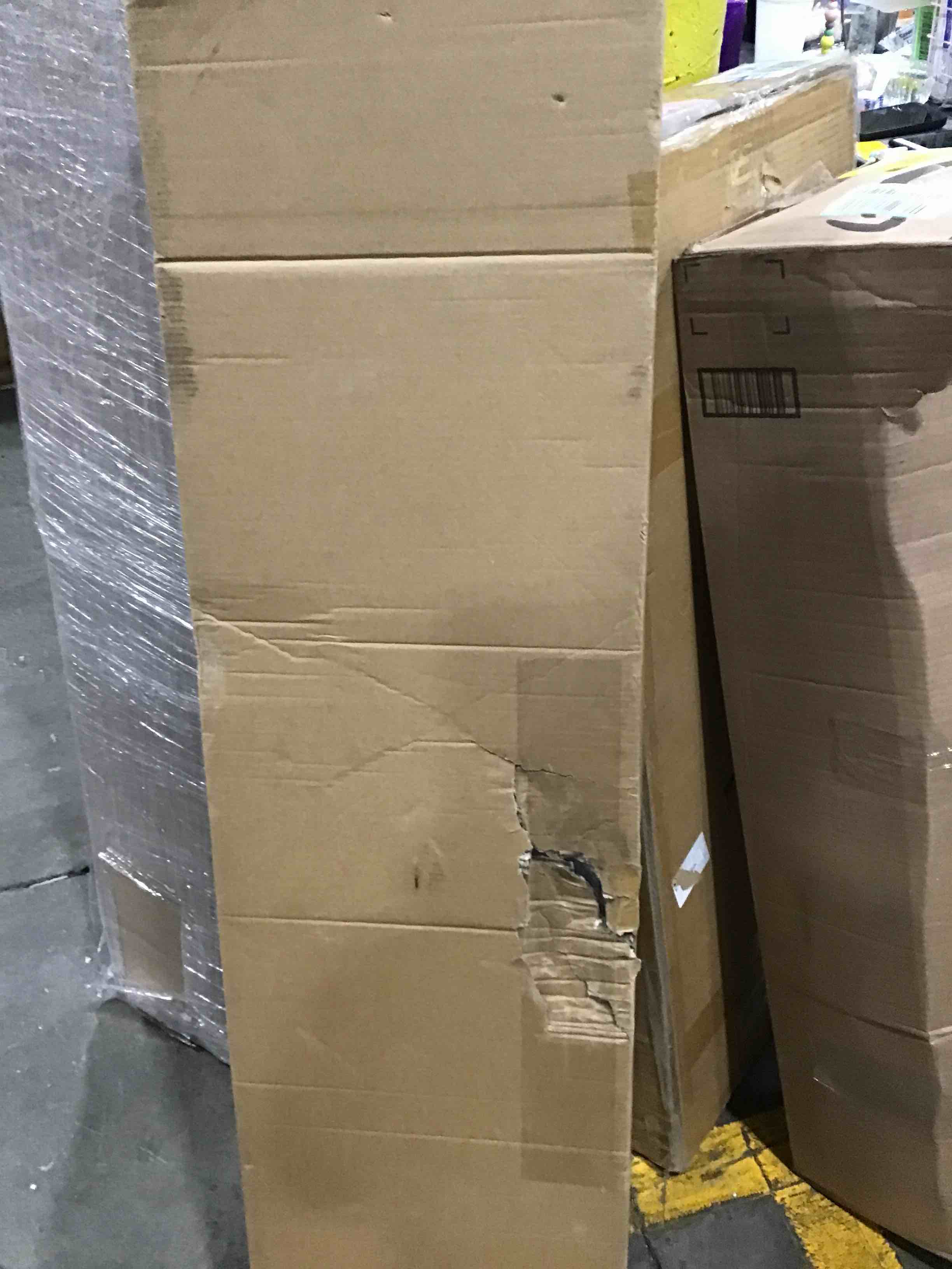 https://s3.amazonaws.com/lotting-images-prod/bidfta/RED5684433_1705095925276.jpeg