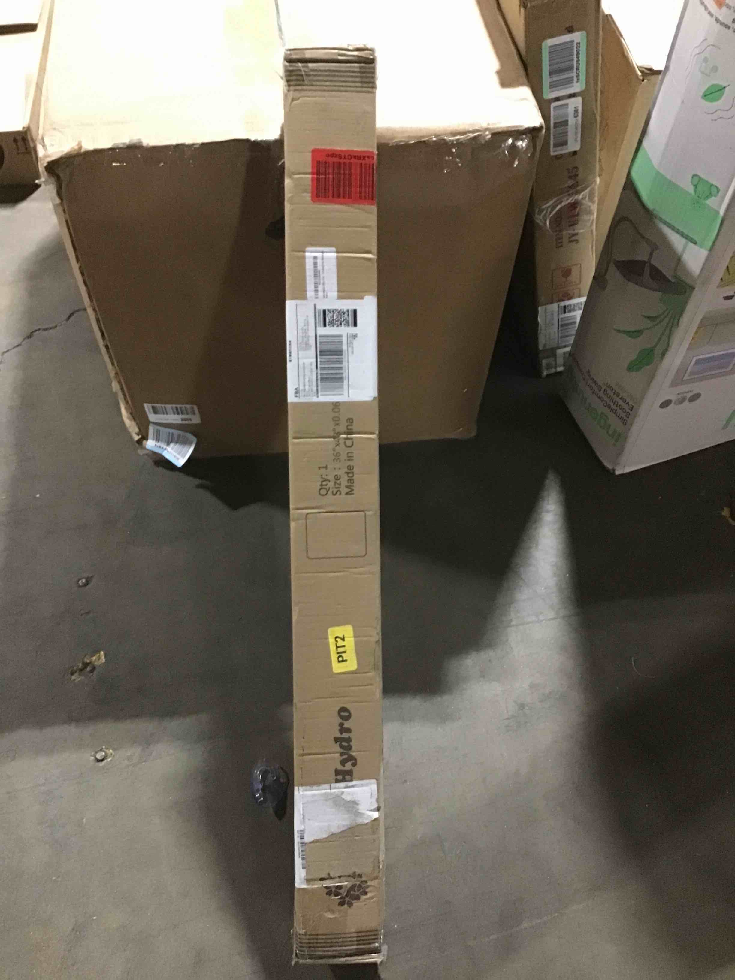 https://s3.amazonaws.com/lotting-images-prod/bidfta/RED5684865_1705501396333.jpeg