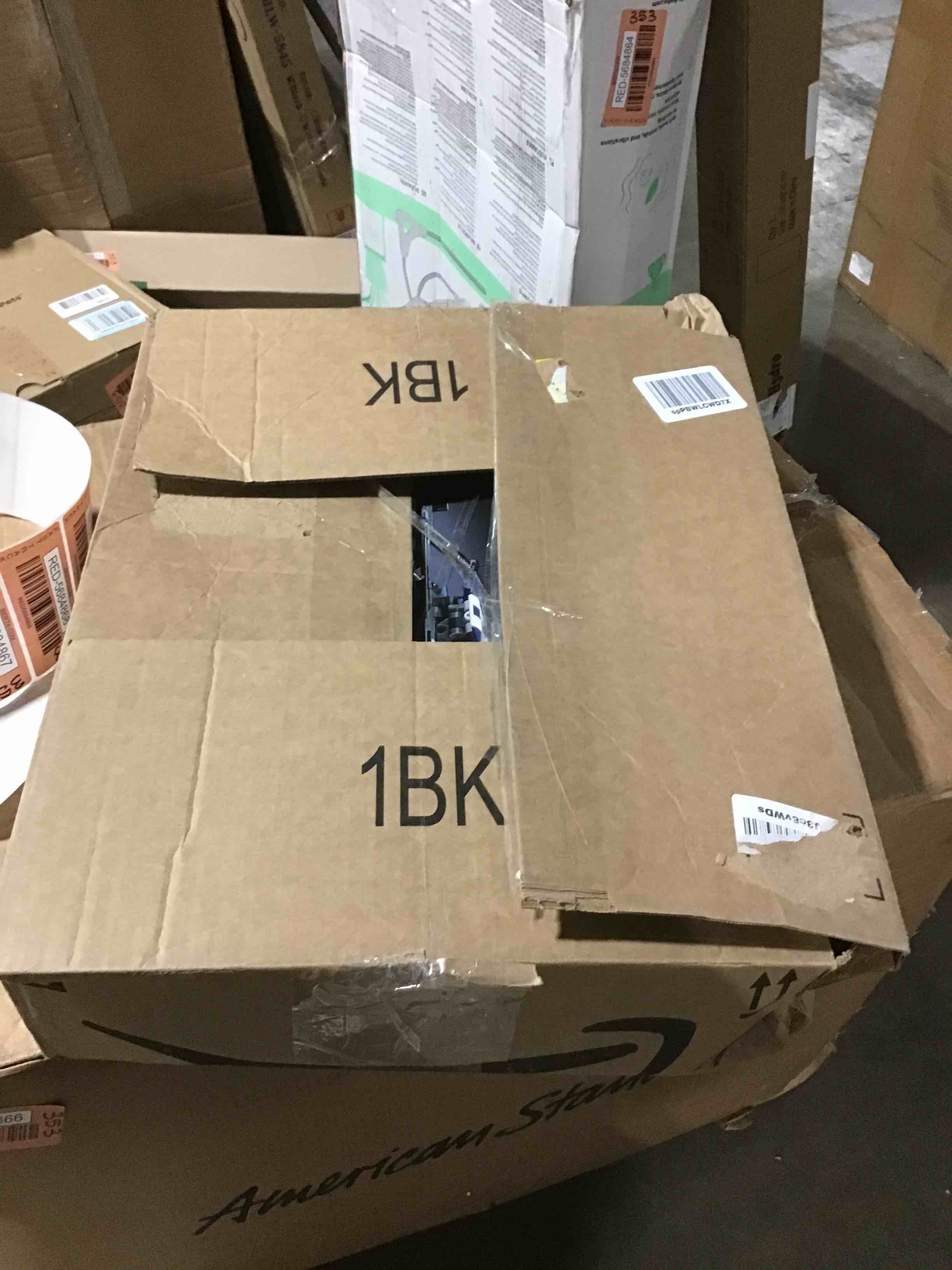 https://s3.amazonaws.com/lotting-images-prod/bidfta/RED5684867_1705502093207.jpeg