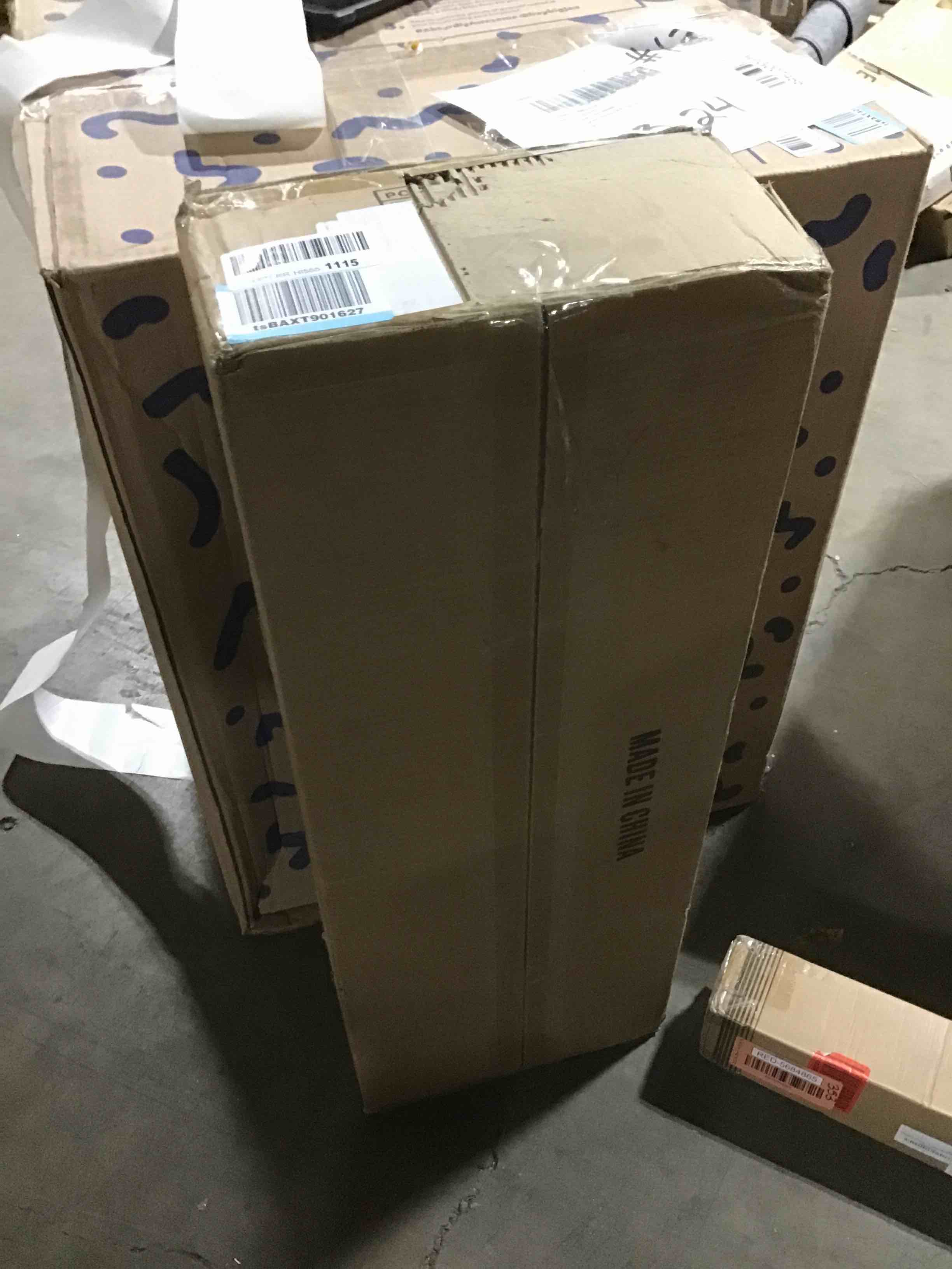 https://s3.amazonaws.com/lotting-images-prod/bidfta/RED5684872_1705503449067.jpeg