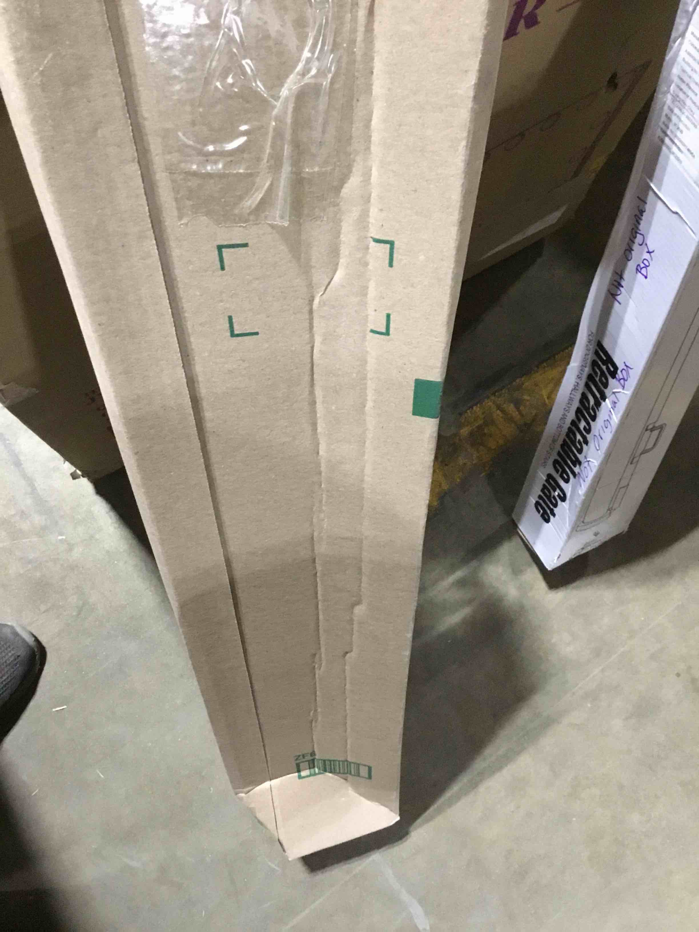 https://s3.amazonaws.com/lotting-images-prod/bidfta/RED5684876_1705501890068.jpeg