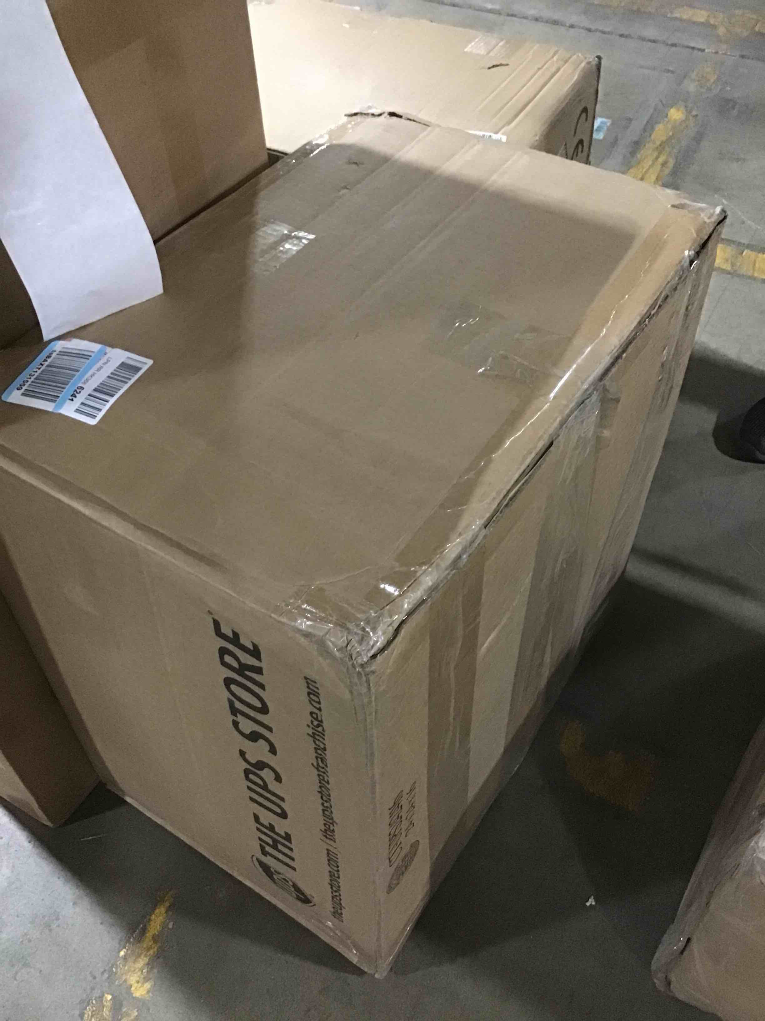 https://s3.amazonaws.com/lotting-images-prod/bidfta/RED5684880_1705503574764.jpeg