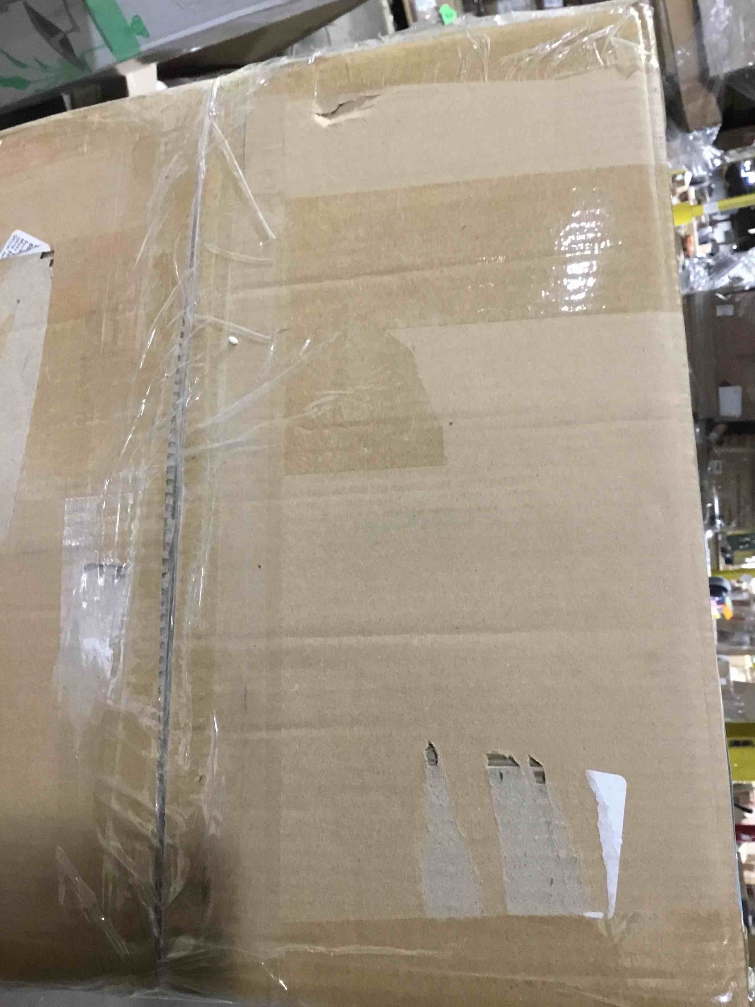 https://s3.amazonaws.com/lotting-images-prod/bidfta/RED5684889_1705506964893.jpeg