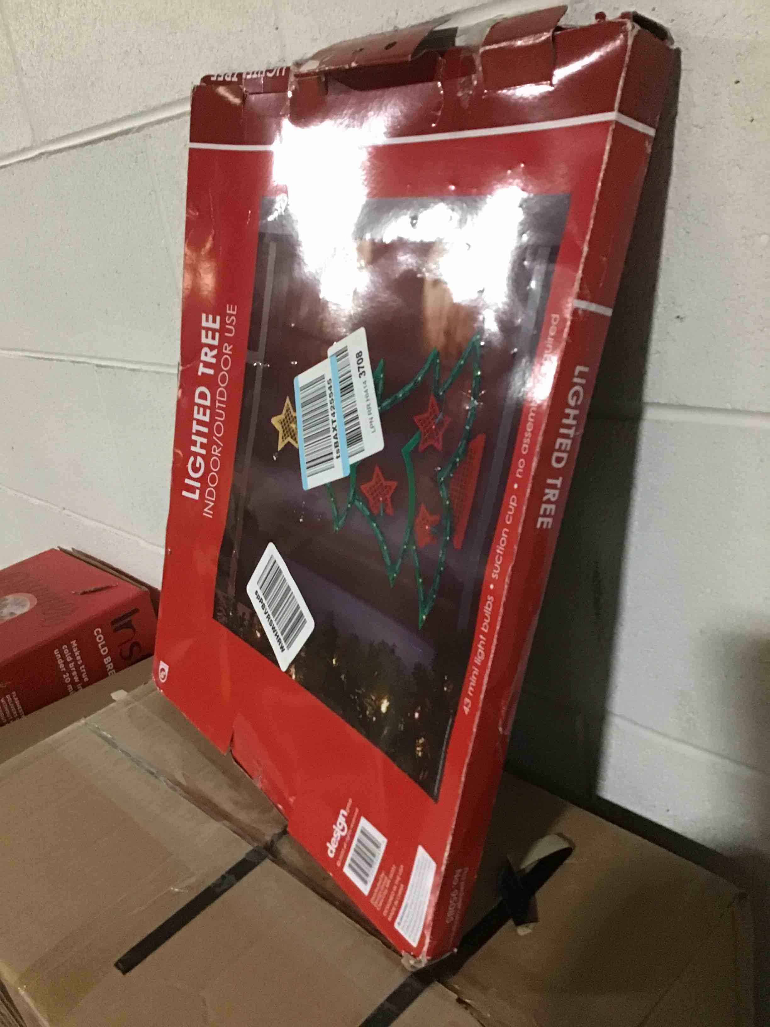 https://s3.amazonaws.com/lotting-images-prod/bidfta/RED5685613_1706914948100.jpeg