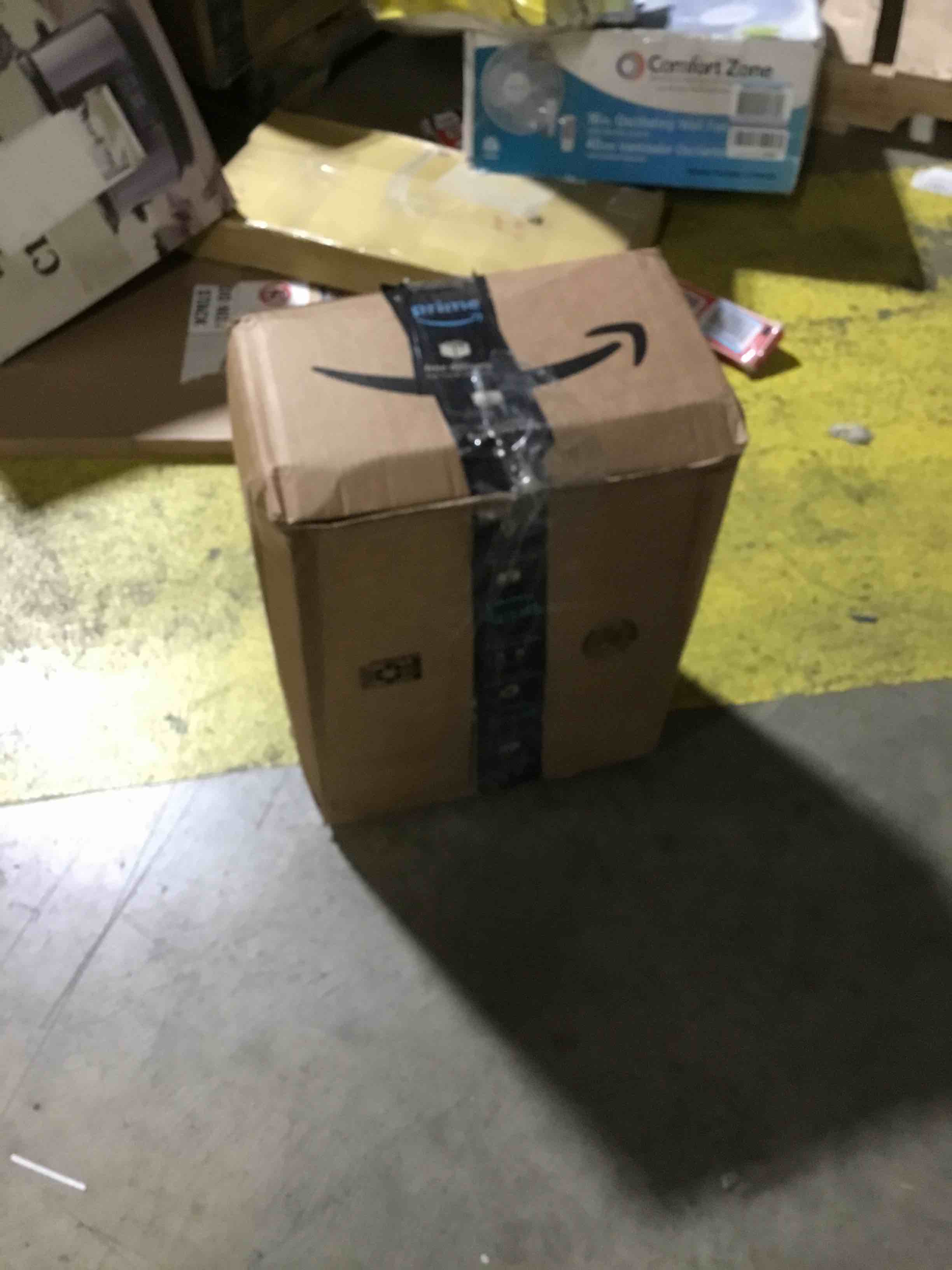 https://s3.amazonaws.com/lotting-images-prod/bidfta/RED5686123_1706899148197.jpeg