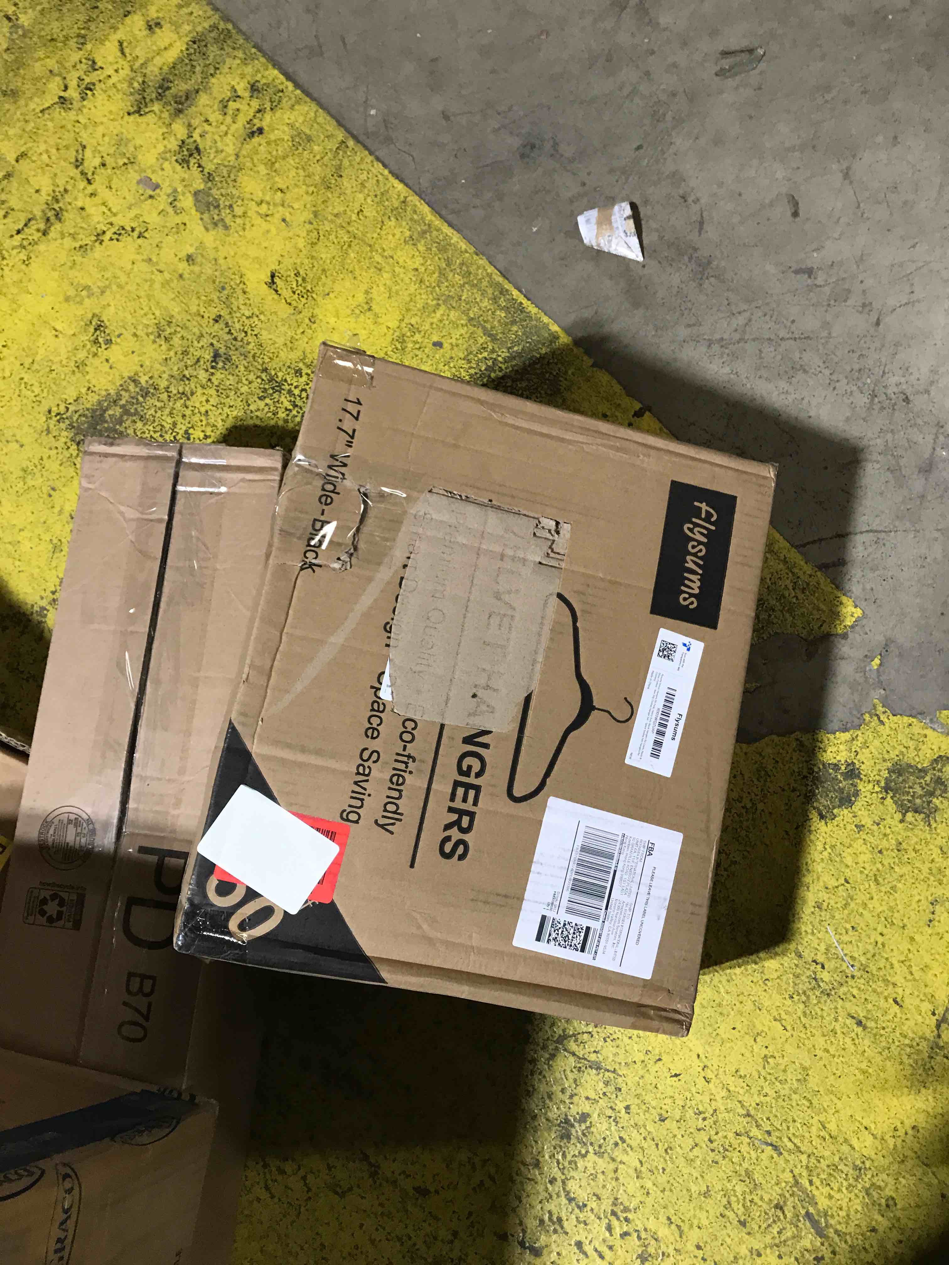 https://s3.amazonaws.com/lotting-images-prod/bidfta/RED5686124_1706899073951.jpeg