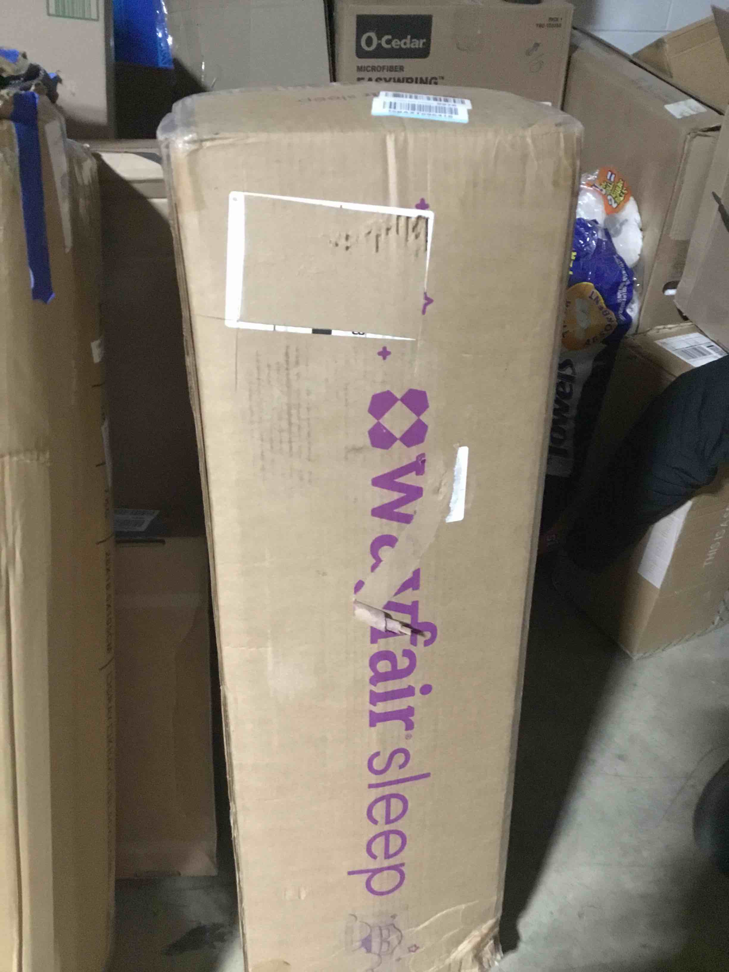 https://s3.amazonaws.com/lotting-images-prod/bidfta/RED5686289_1707234558421.jpeg