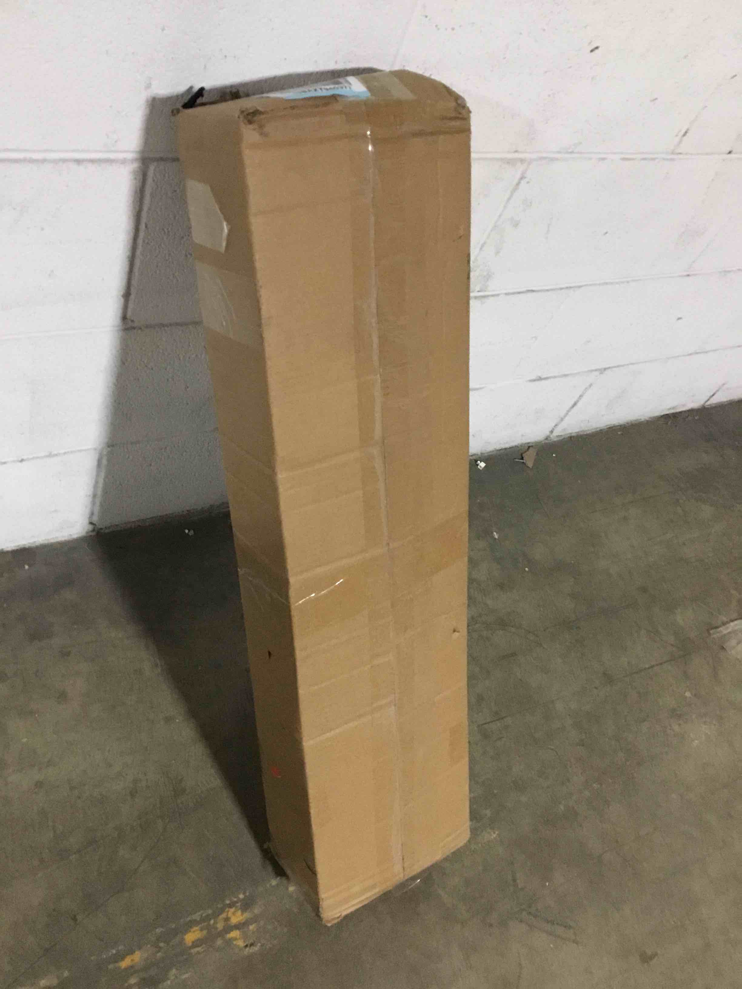https://s3.amazonaws.com/lotting-images-prod/bidfta/RED5686294_1707235113013.jpeg