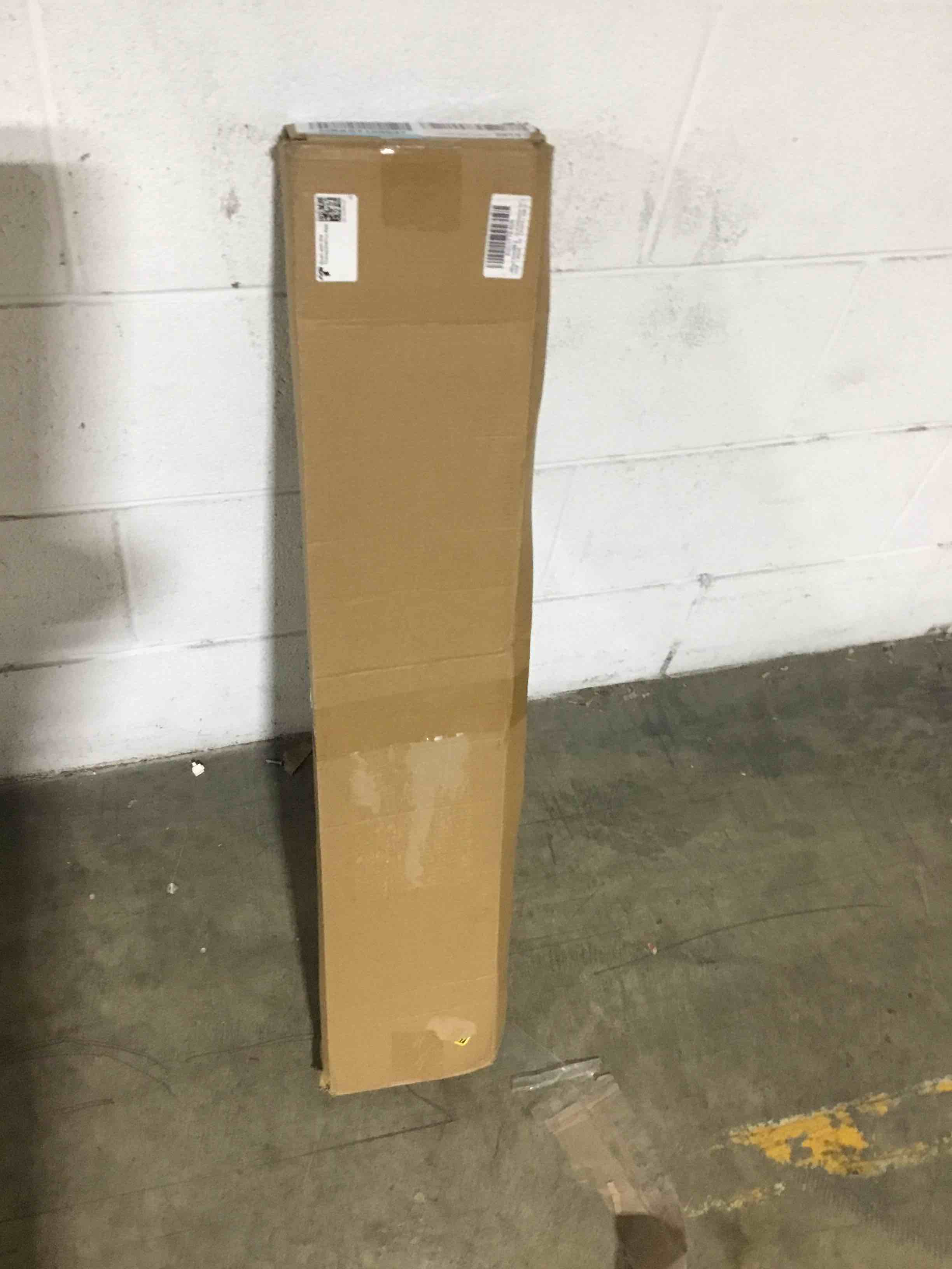 https://s3.amazonaws.com/lotting-images-prod/bidfta/RED5686295_1707235155004.jpeg