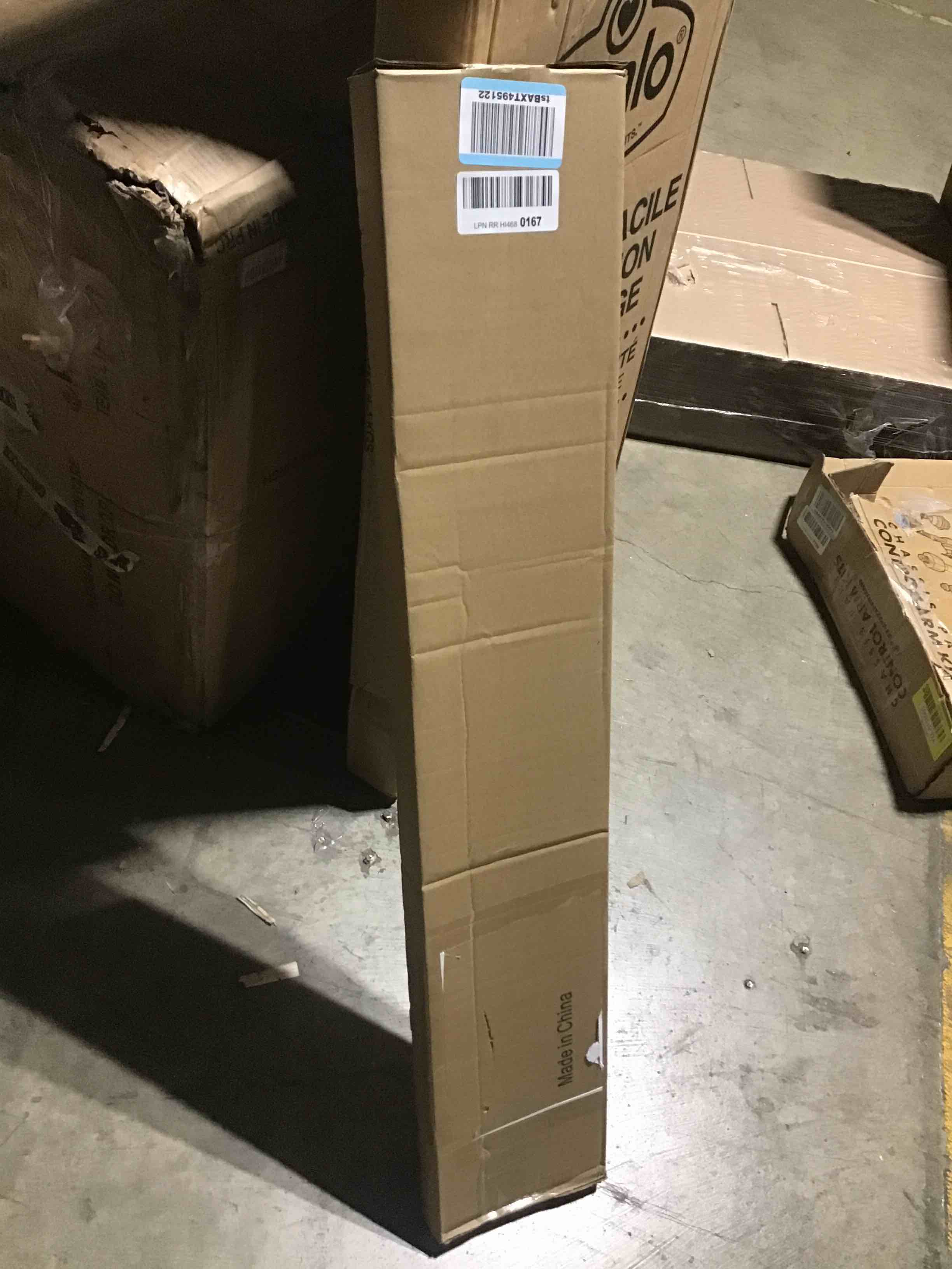https://s3.amazonaws.com/lotting-images-prod/bidfta/RED5686699_1707584647599.jpeg