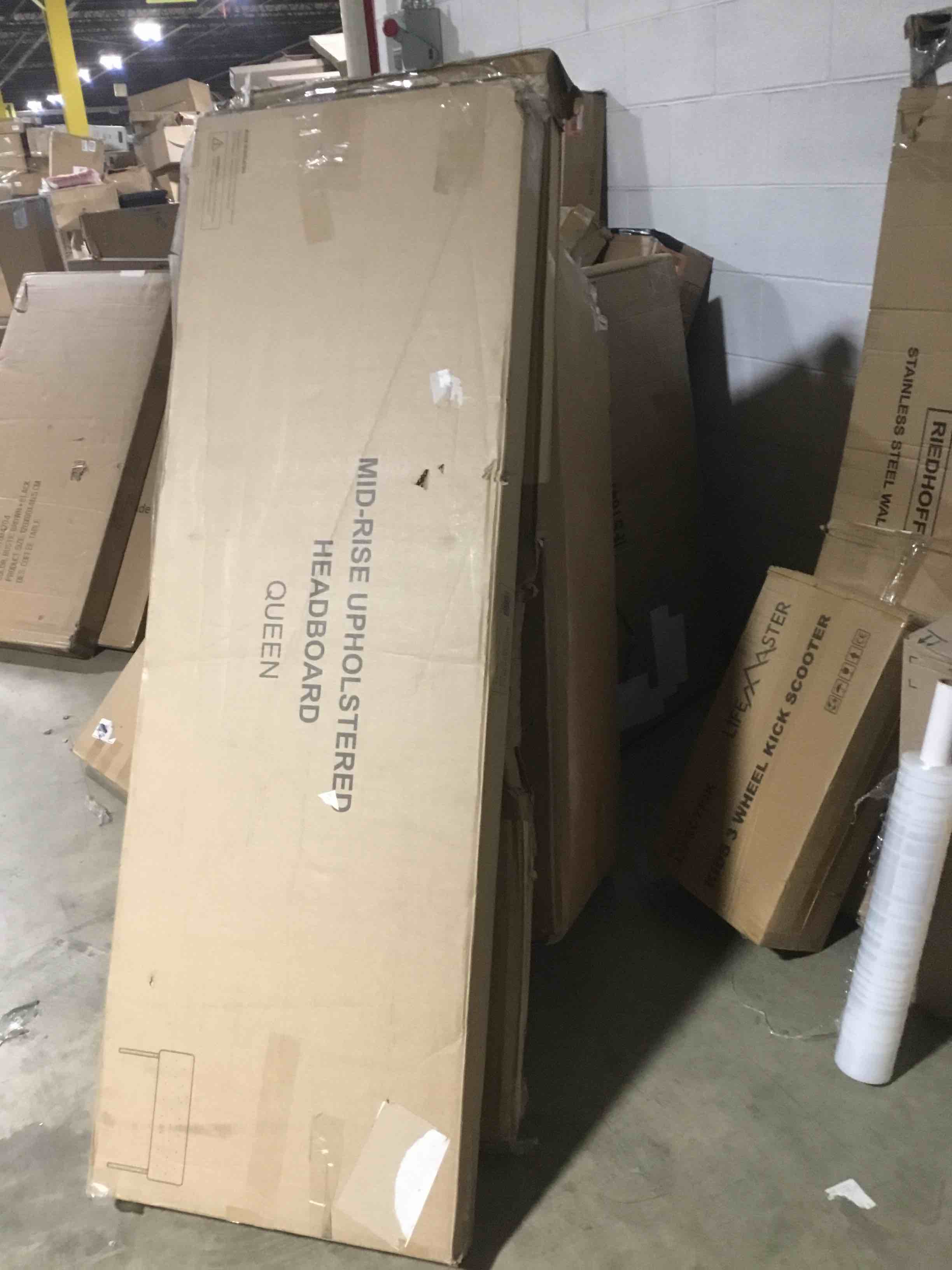https://s3.amazonaws.com/lotting-images-prod/bidfta/RED5686752_1707584255882.jpeg