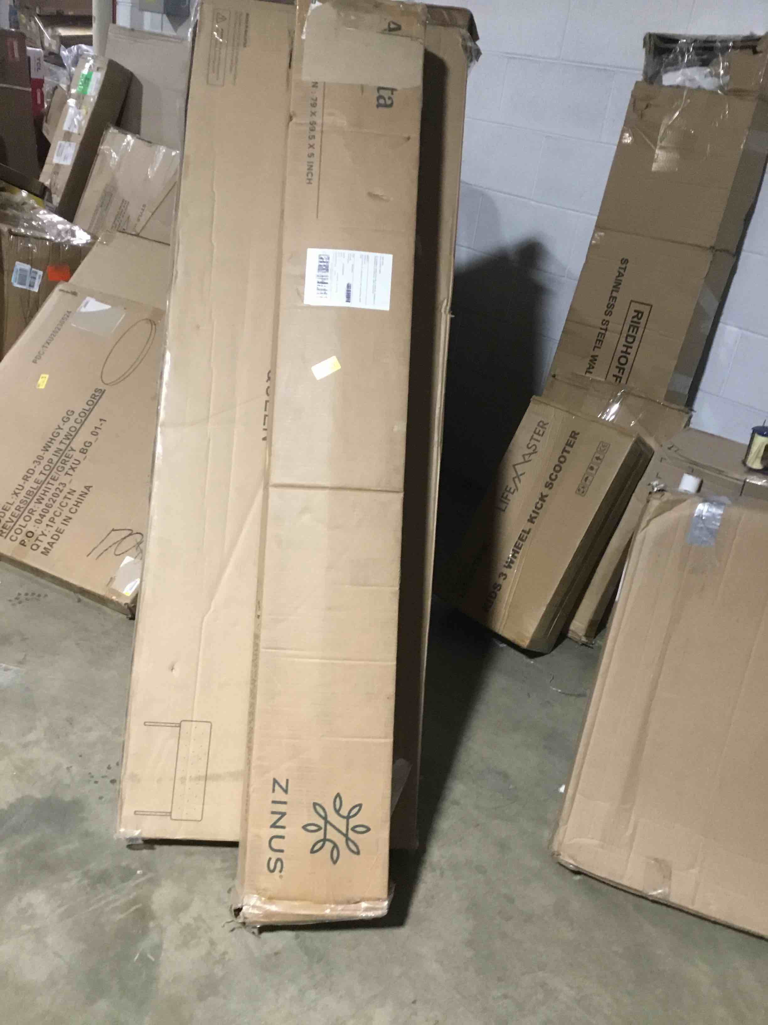 https://s3.amazonaws.com/lotting-images-prod/bidfta/RED5686757_1707584603124.jpeg