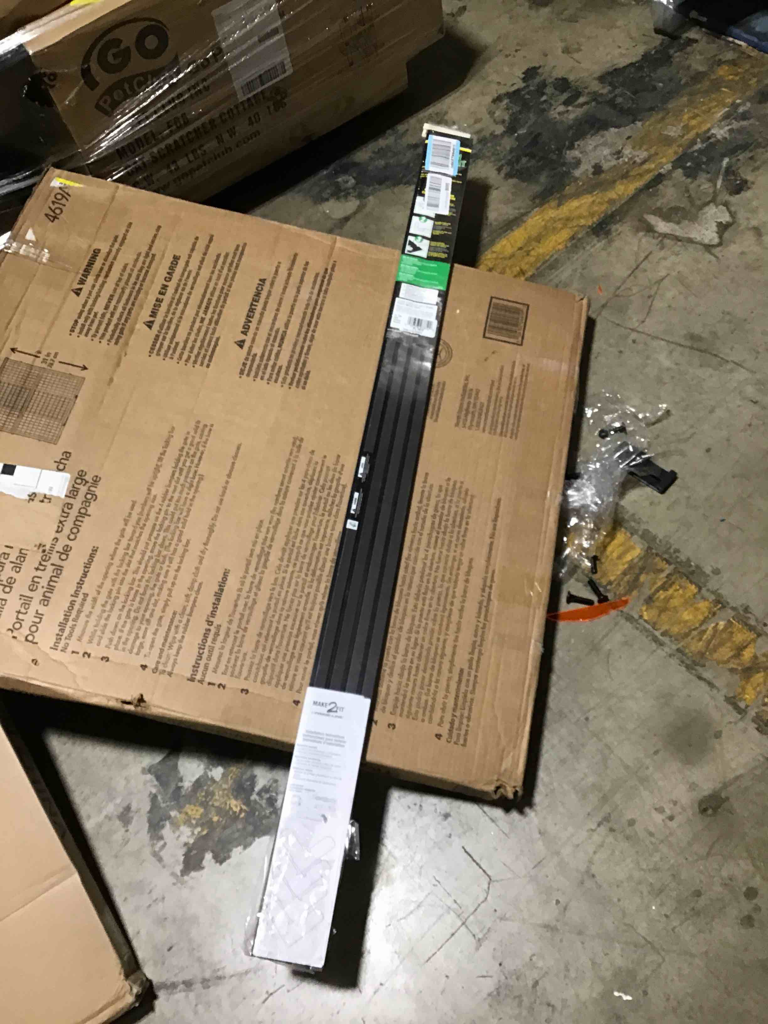 https://s3.amazonaws.com/lotting-images-prod/bidfta/RED5687918_1710247916536.jpeg