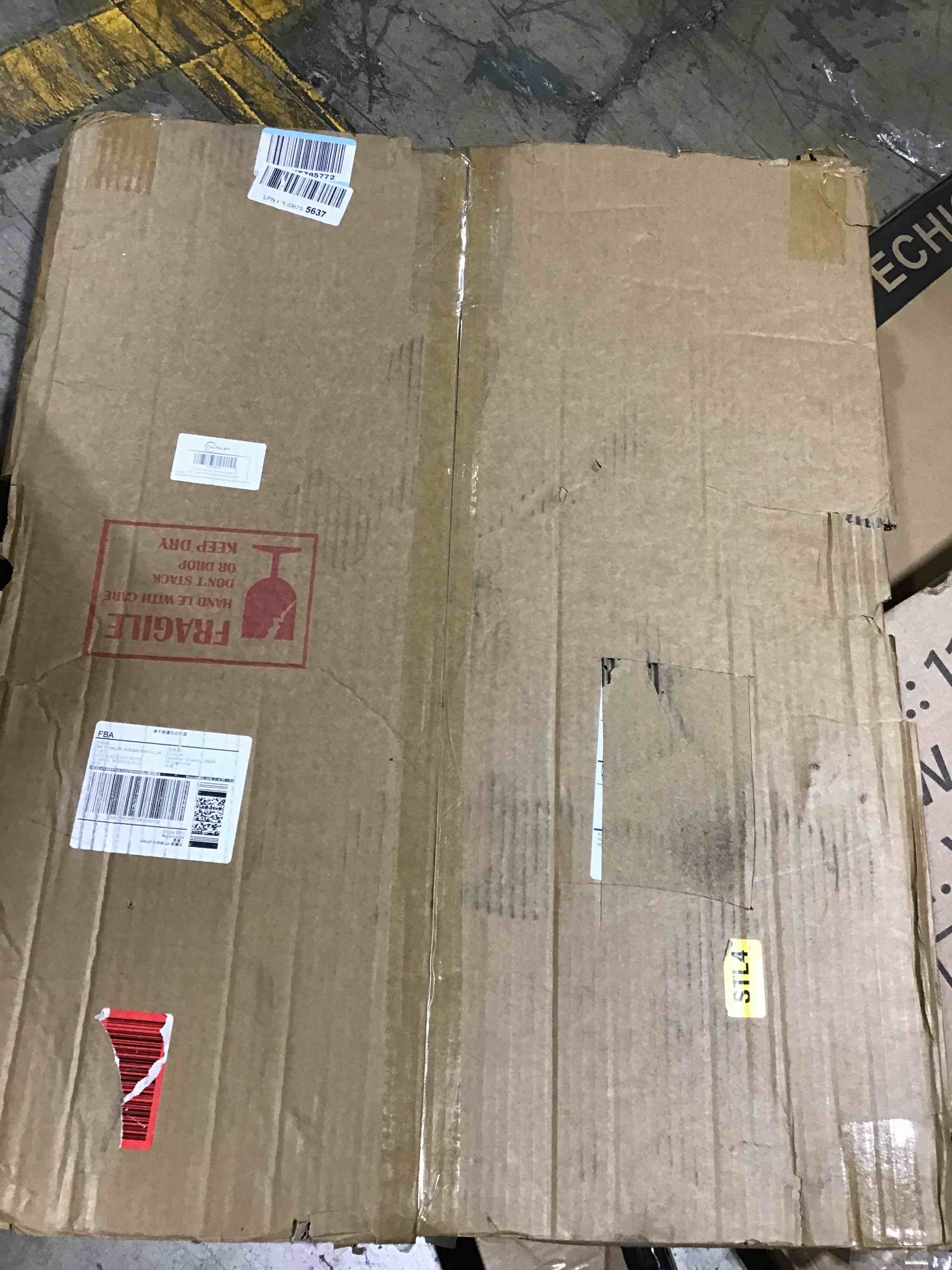https://s3.amazonaws.com/lotting-images-prod/bidfta/RED5687920_1710247822642.jpeg