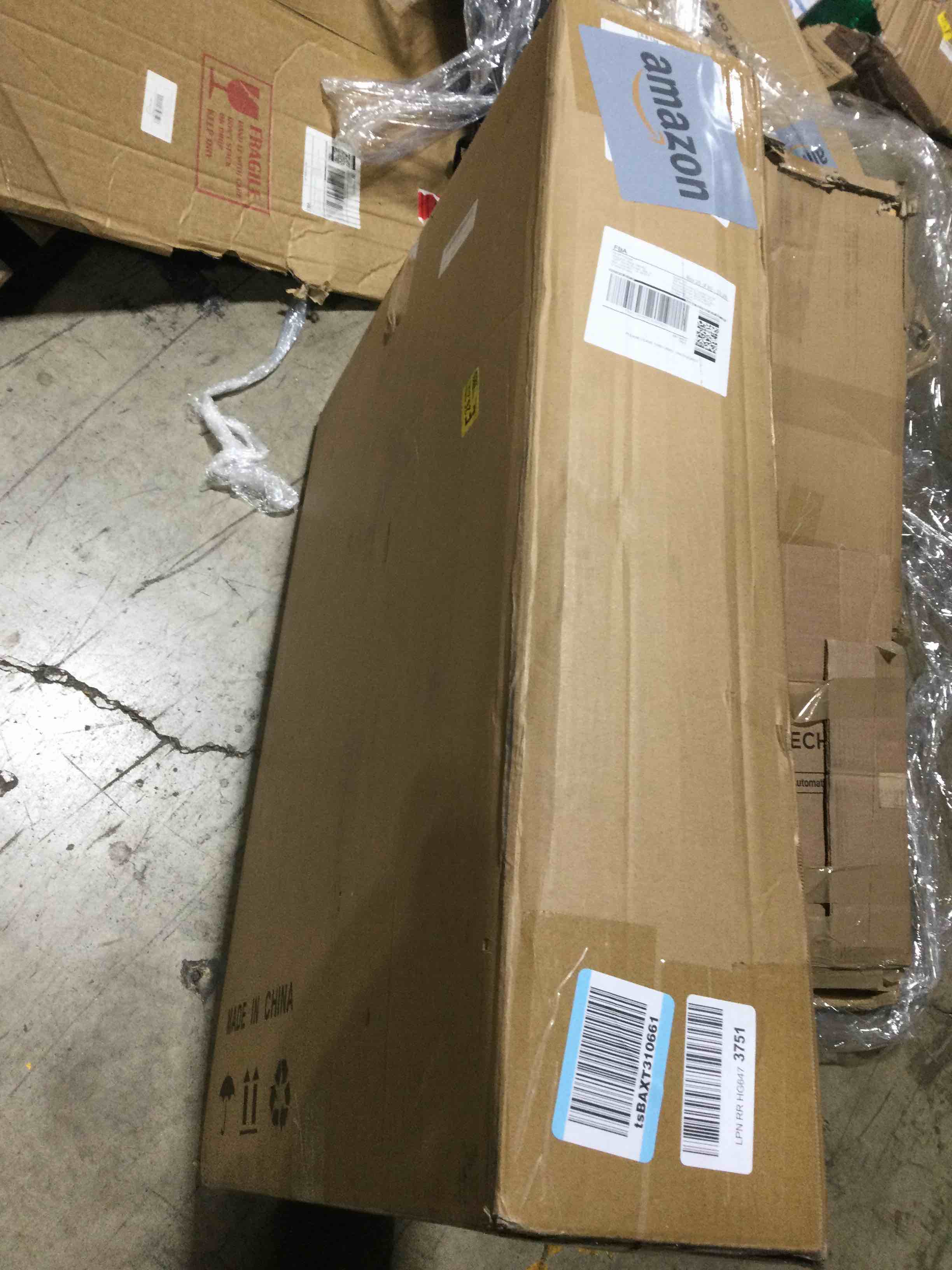 https://s3.amazonaws.com/lotting-images-prod/bidfta/RED5687934_1710186018401.jpeg